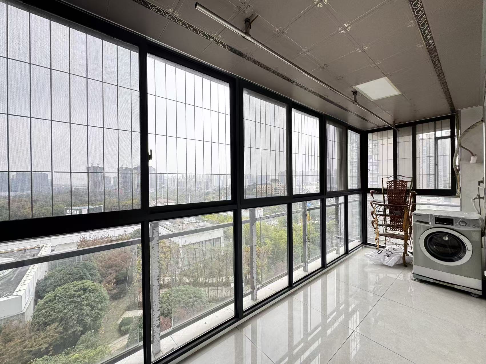 尚书房  4室2厅1卫    72.8万