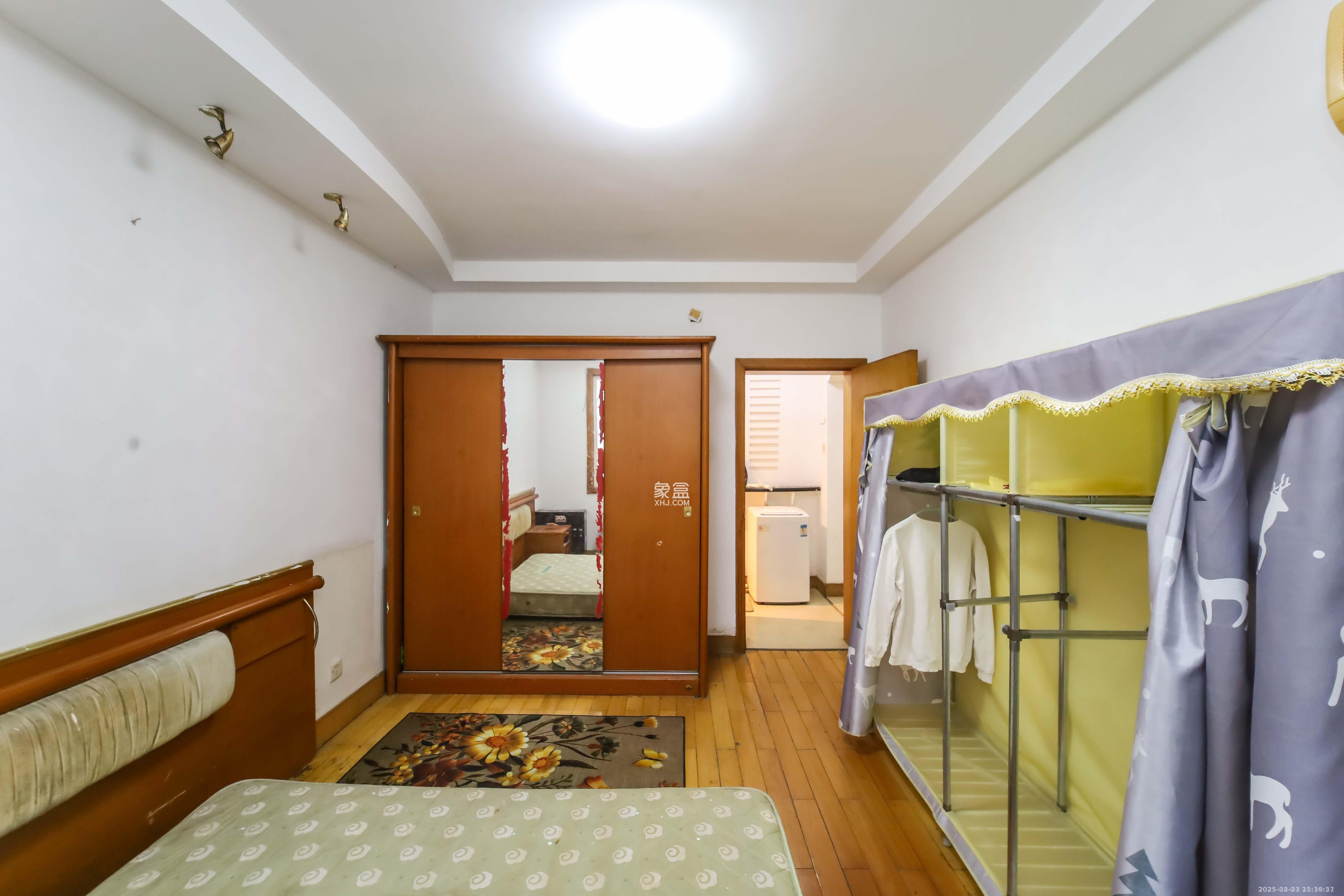 德政园  3室2厅1卫    1900.0元/月室内图