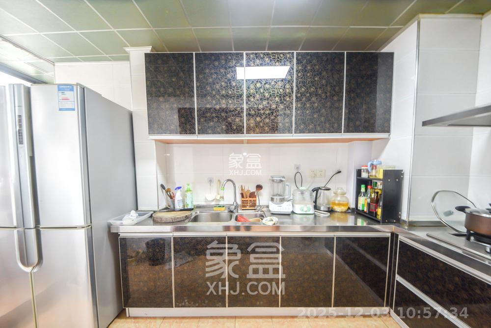 中江佳境天成 3室2厅1卫 2600.0元/月 中江佳境天成 3室2厅1卫 2600.0元/月室内图