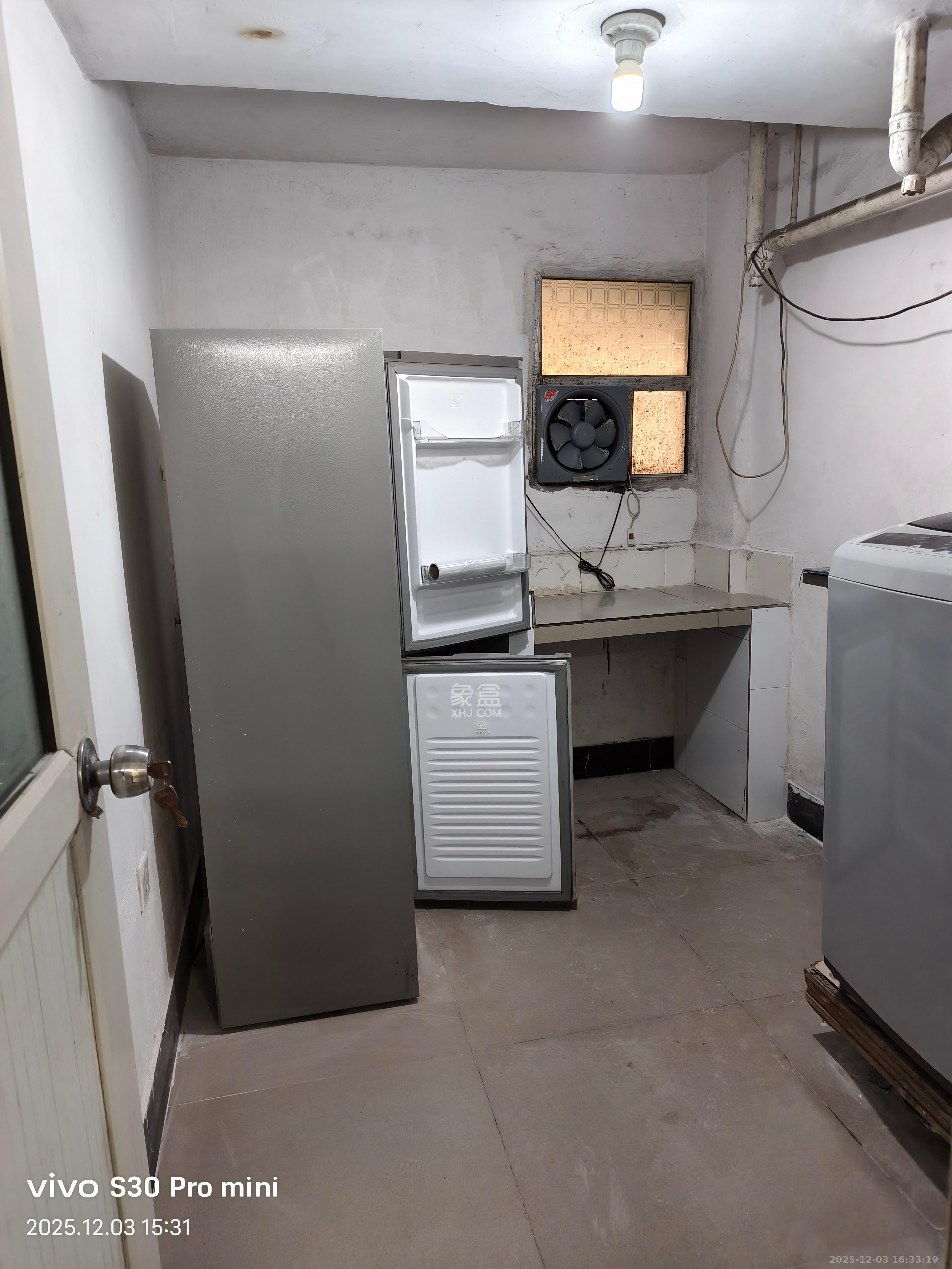 鄱阳小区 1室0厅0卫 800.0元/月 鄱阳小区 1室0厅0卫 800.0元/月室内图