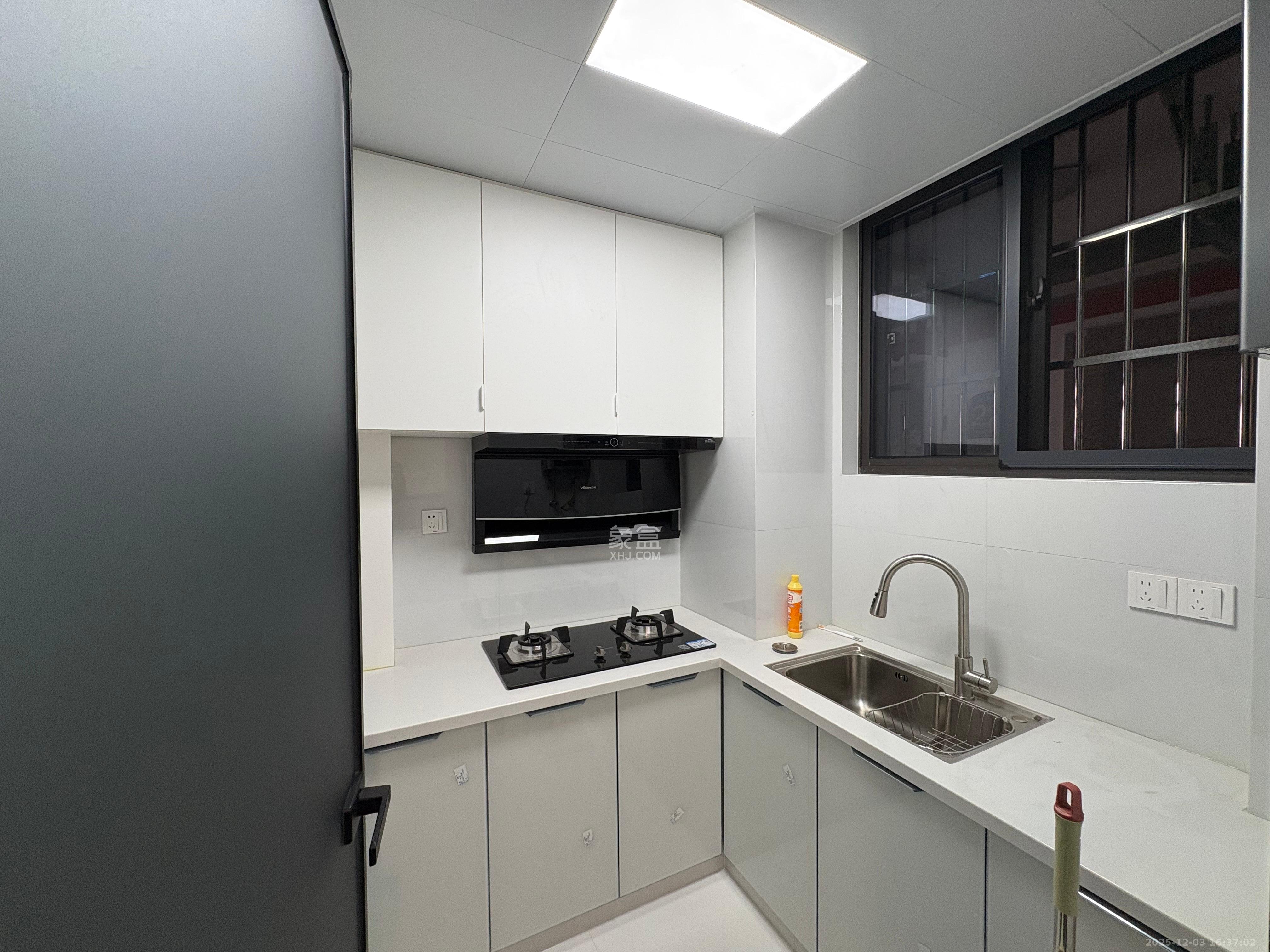 嘉雨兴园 1室0厅0卫 1900.0元/月 嘉雨兴园 1室0厅0卫 1900.0元/月室内图