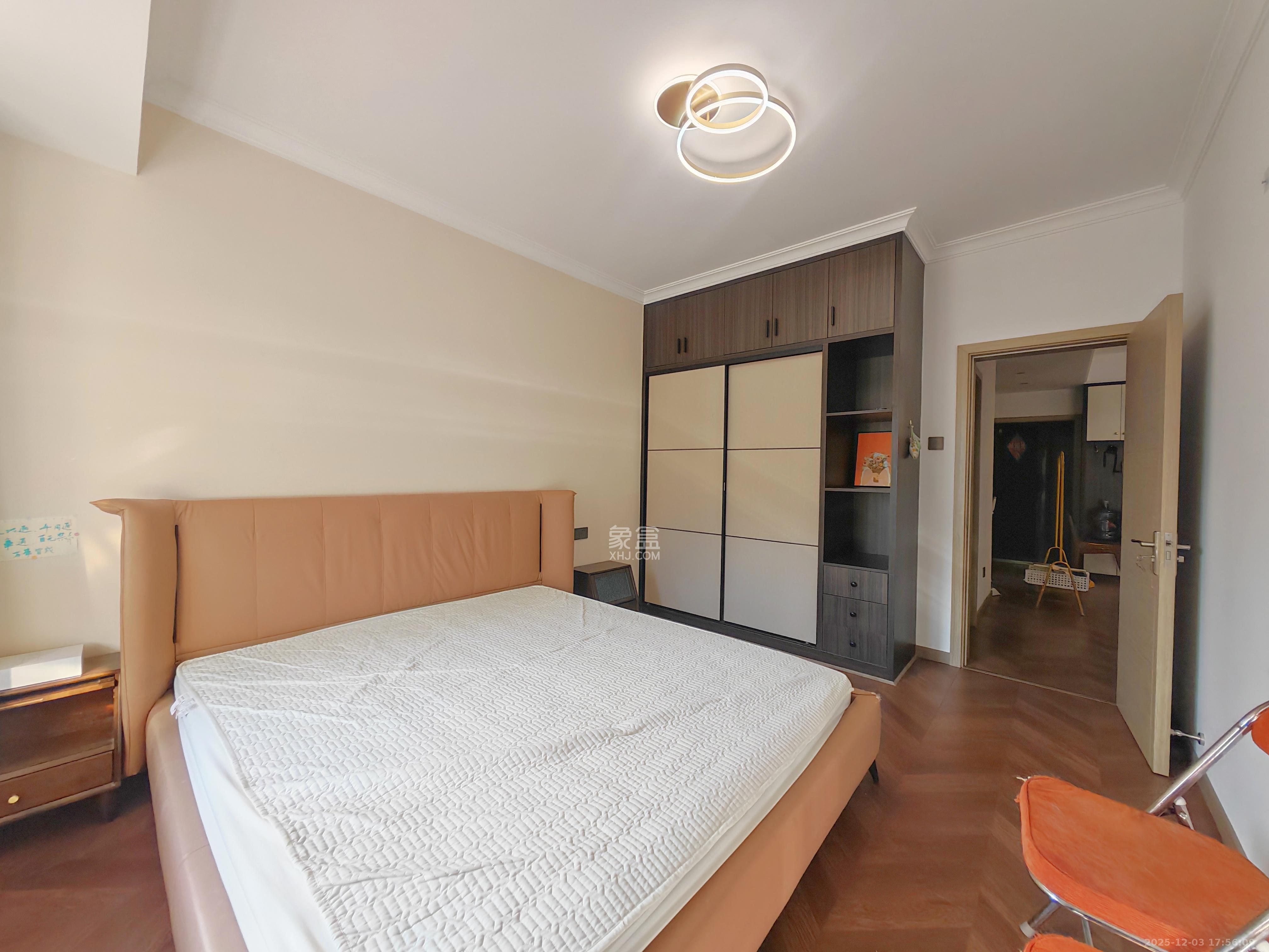 兴汝金城 2室1厅1卫 2550.0元/月 兴汝金城 2室1厅1卫 2550.0元/月室内图