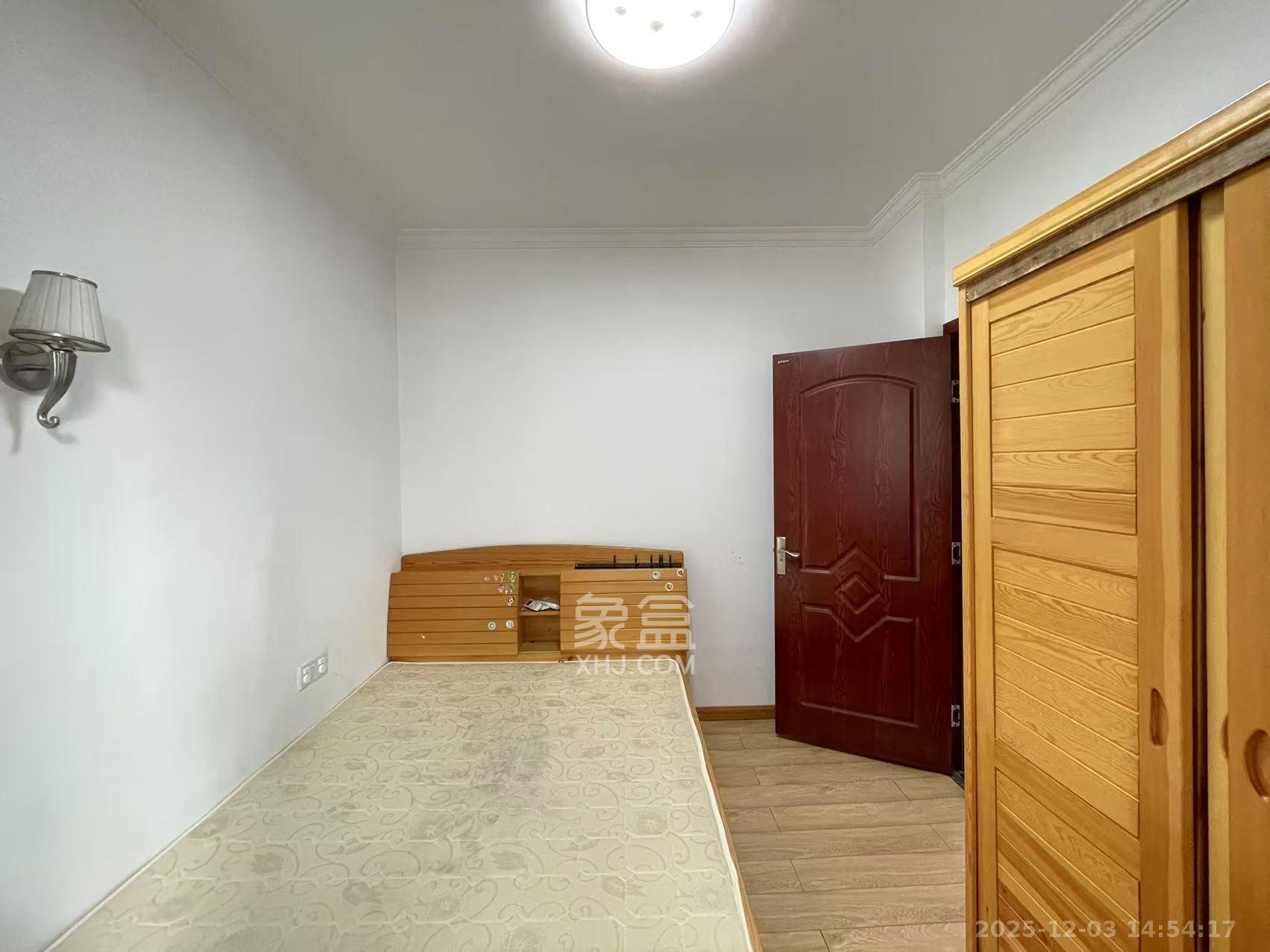 海林馨香雅苑  3室2厅1卫    2300.0元/月室内图