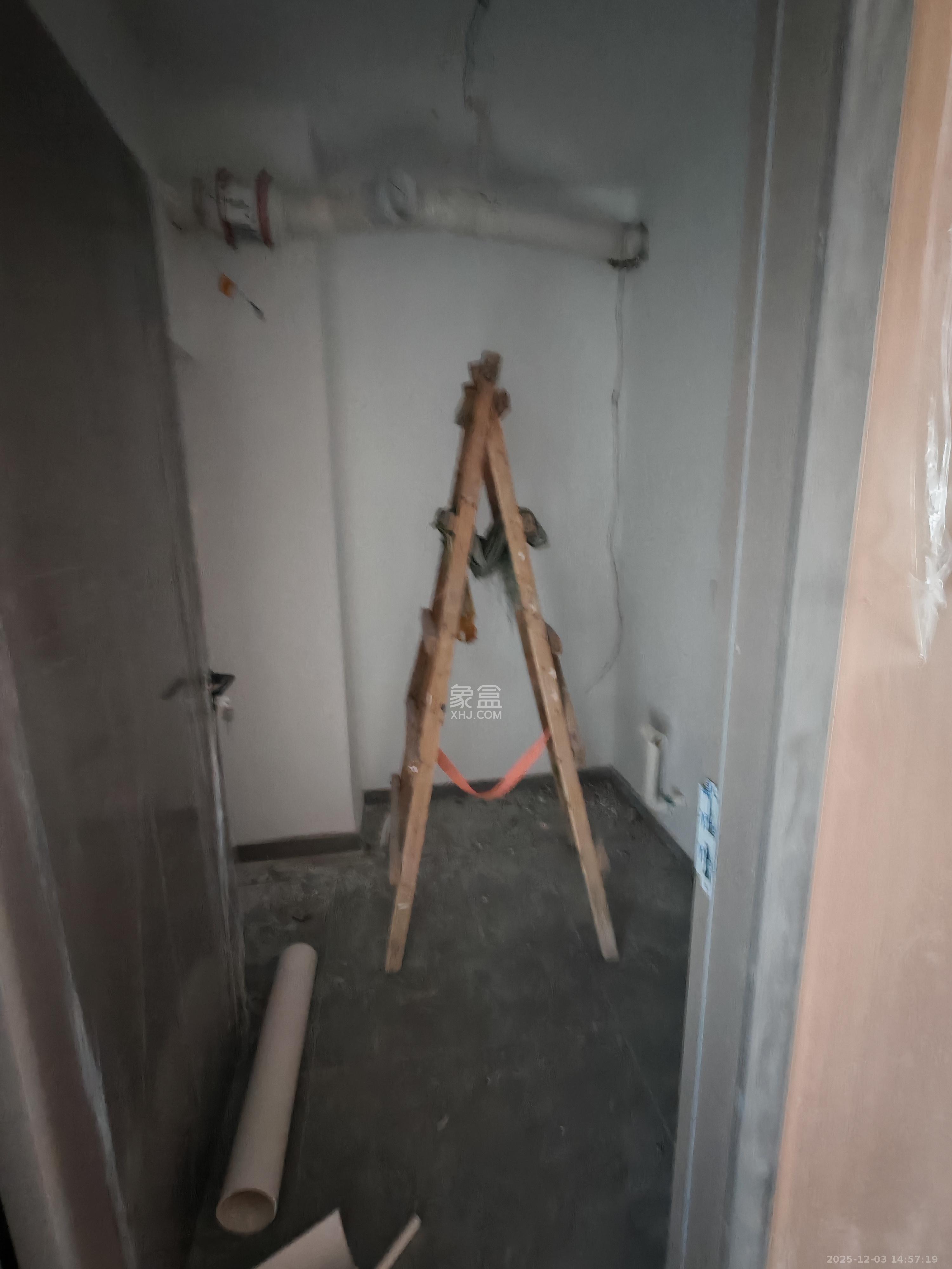 绿地公馆（绿地名邸）   278.26㎡      7000.0元/月室内图