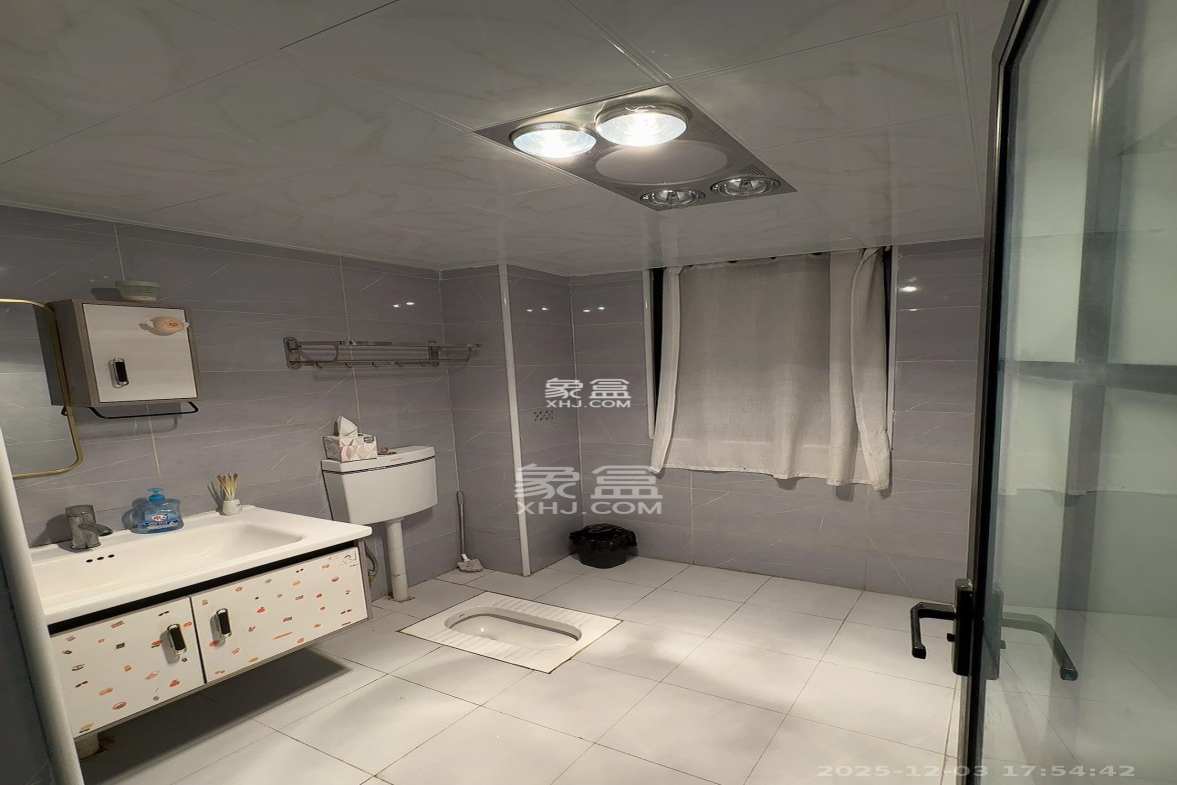 碧桂园公园壹号(凯怡茗苑) 3室2厅2卫 2000.0元/月 碧桂园公园壹号(凯怡茗苑) 3室2厅2卫 2000.0元/月室内图