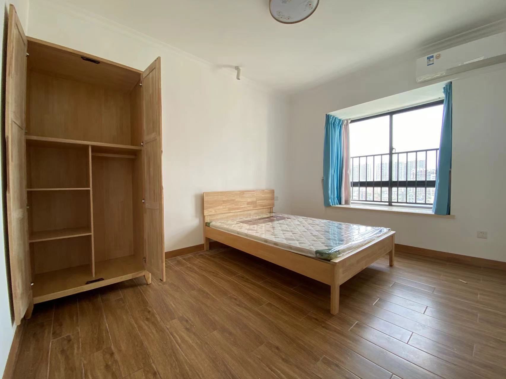 粤泰滨江花园 2室1厅1卫 2300.0元/月 粤泰滨江花园 2室1厅1卫 2300.0元/月室内图