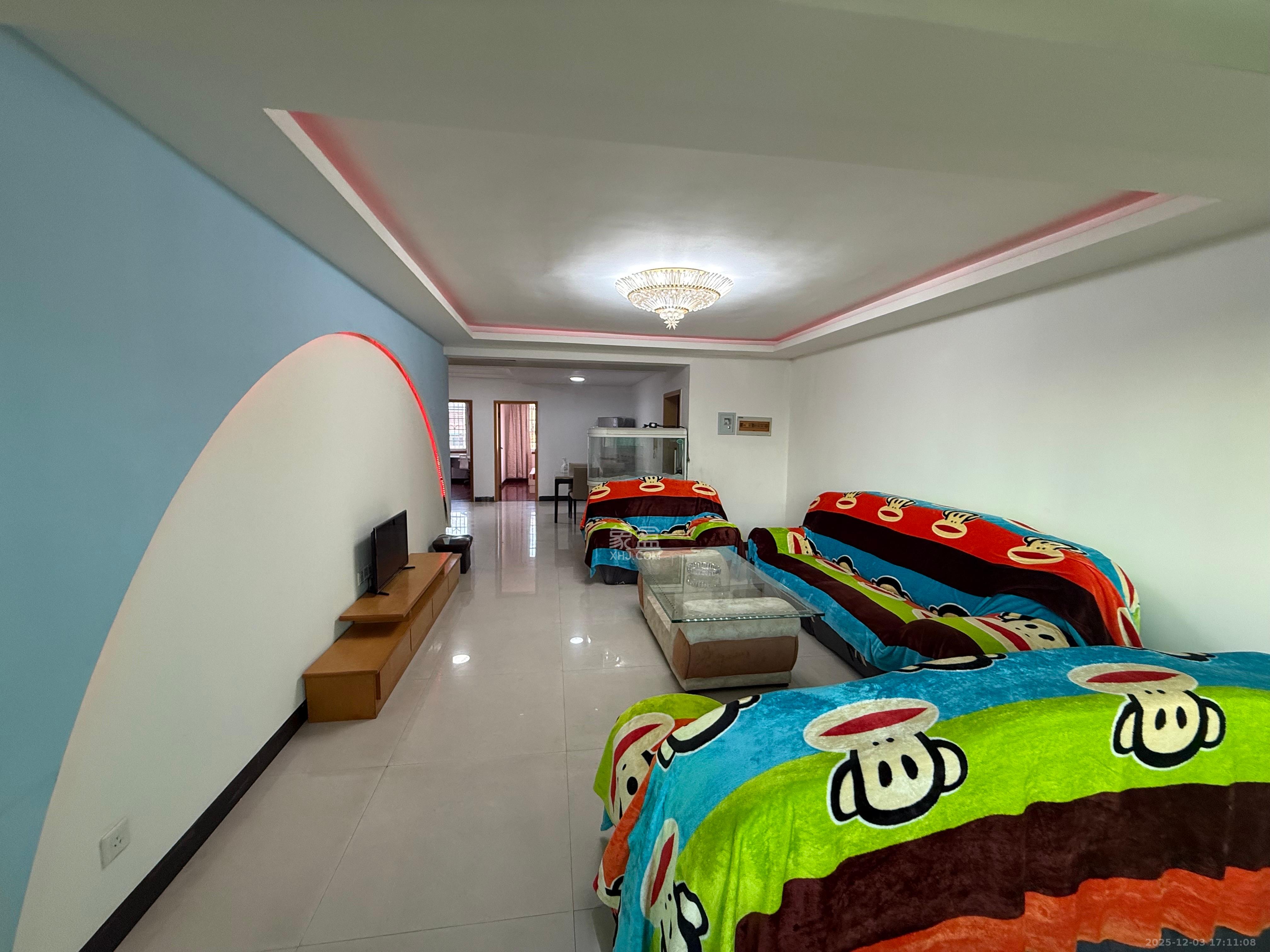 兴安苑 5室2厅2卫 2000.0元/月 兴安苑 5室2厅2卫 2000.0元/月室内图