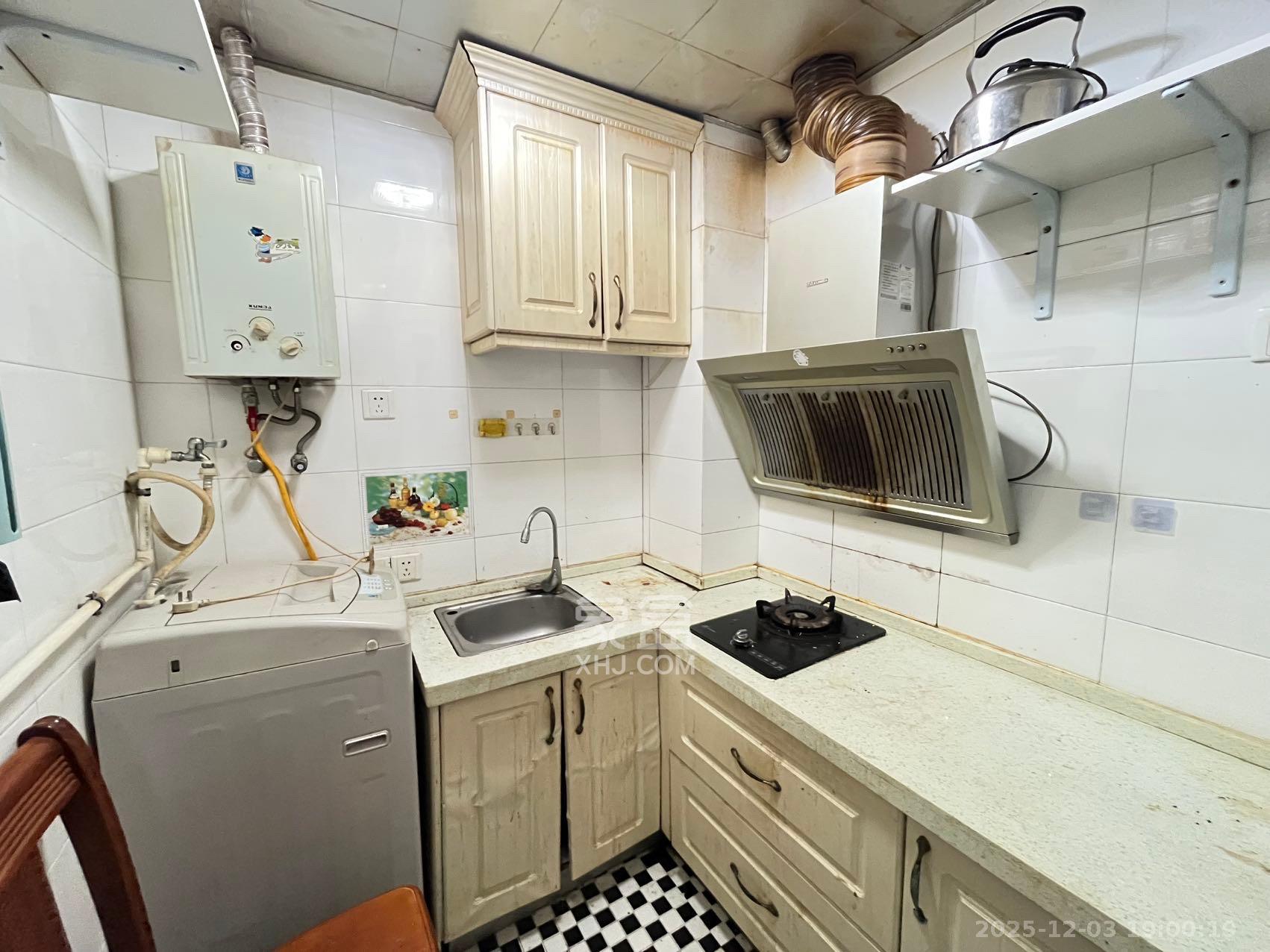 华银园 1室1厅1卫 1000.0元/月 华银园 1室1厅1卫 1000.0元/月室内图