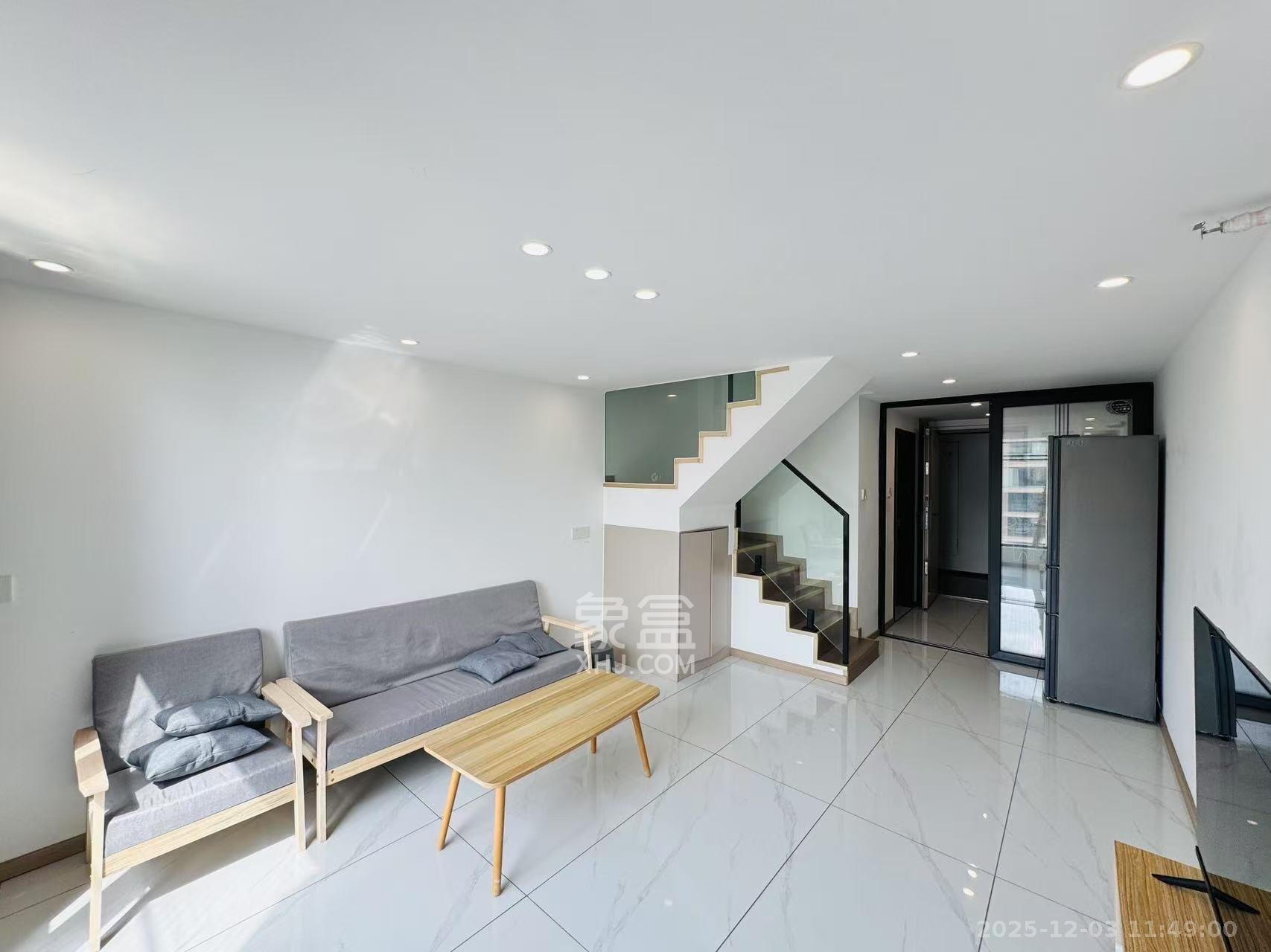 力高凤凰新天  2室1厅1卫    2200.0元/月