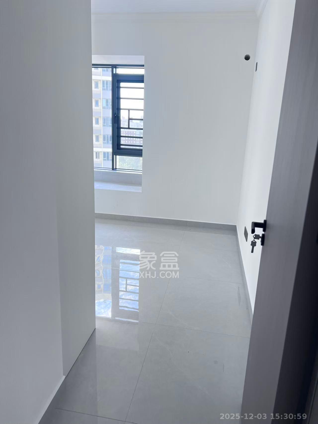 山月嘉园  1室1厅1卫    2400.0元/月室内图