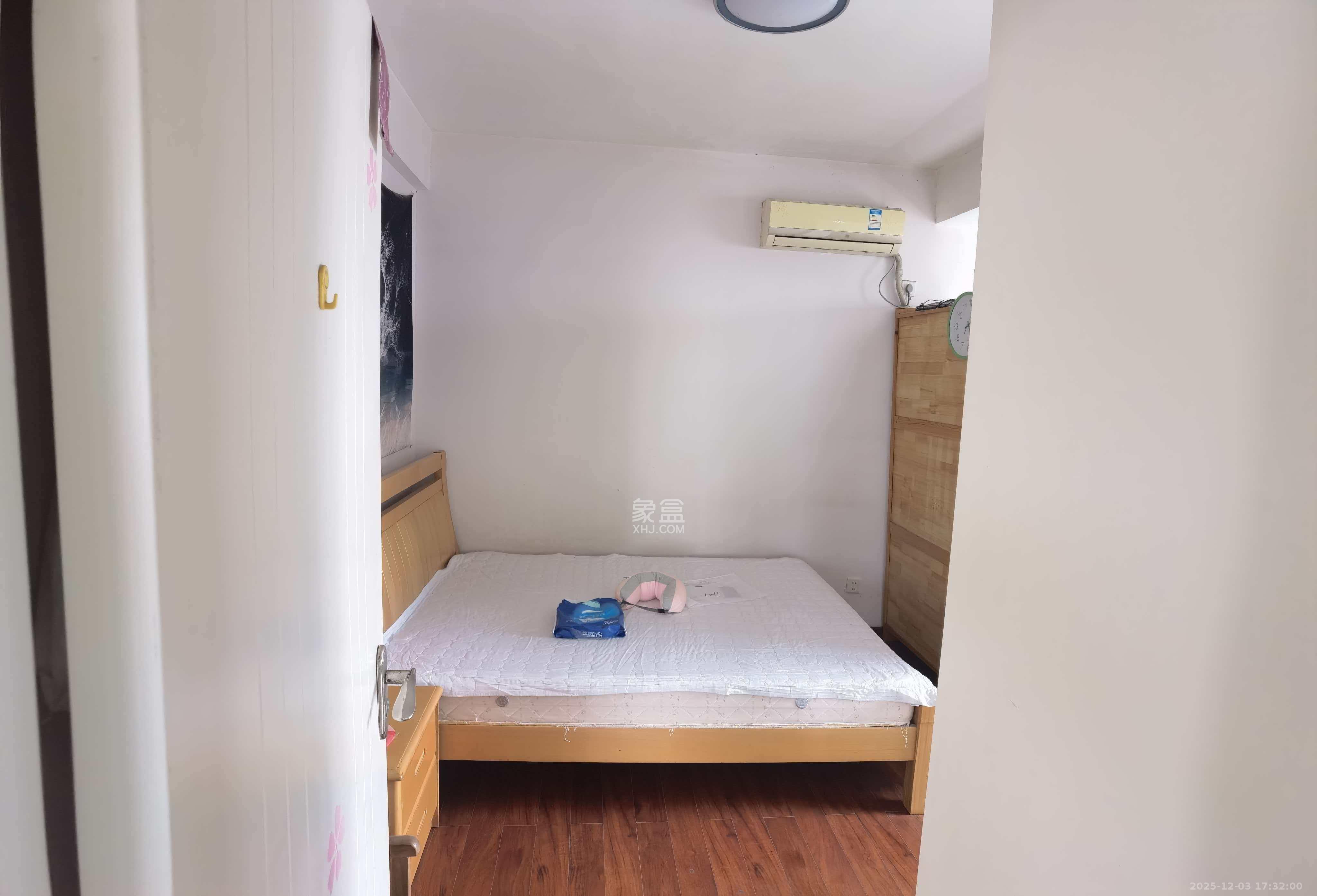 香颂国际 2室2厅1卫 1800.0元/月 香颂国际 2室2厅1卫 1800.0元/月室内图