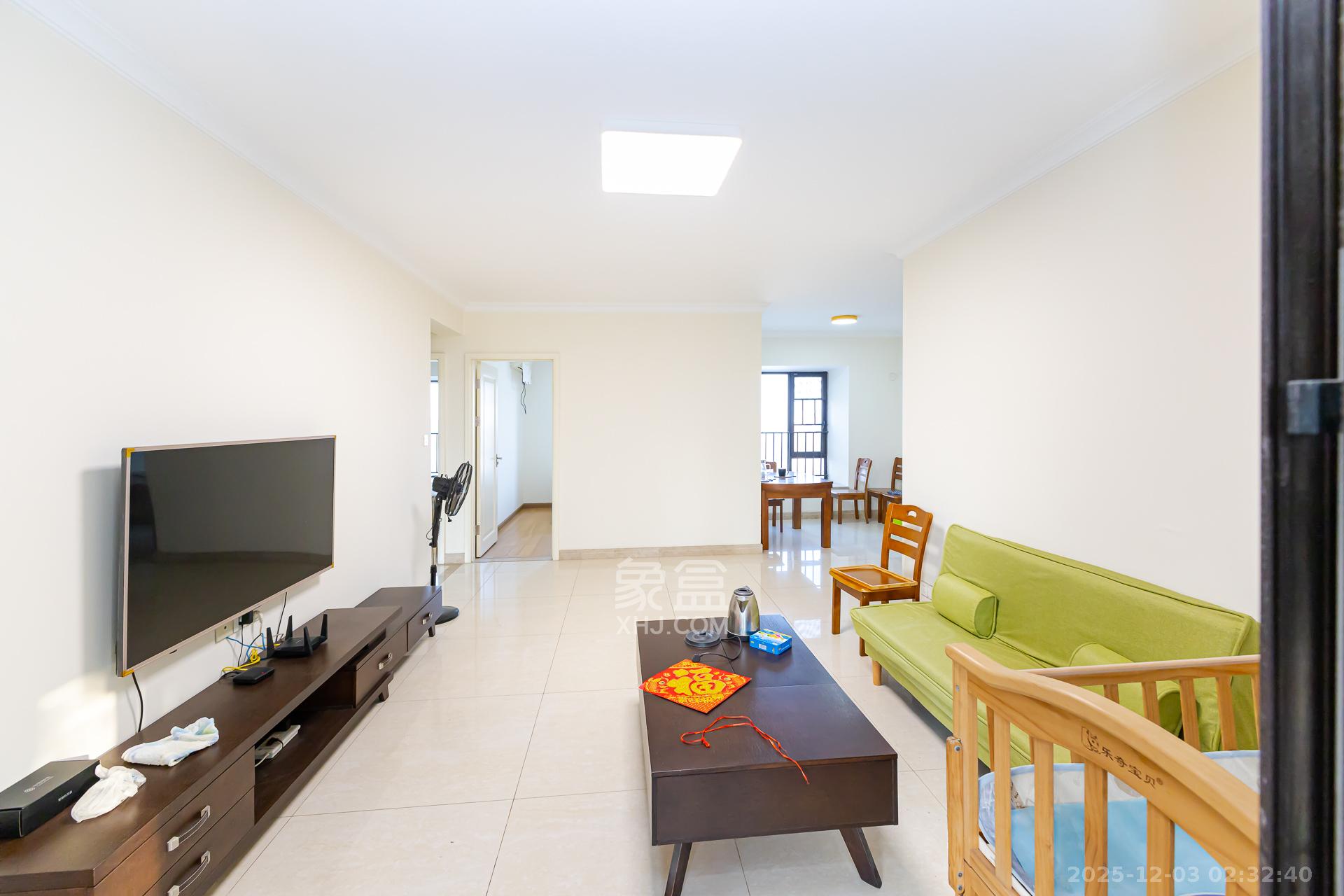 时代倾城一期 3室2厅1卫 80.0万 时代倾城一期 3室2厅1卫 80.0万客厅