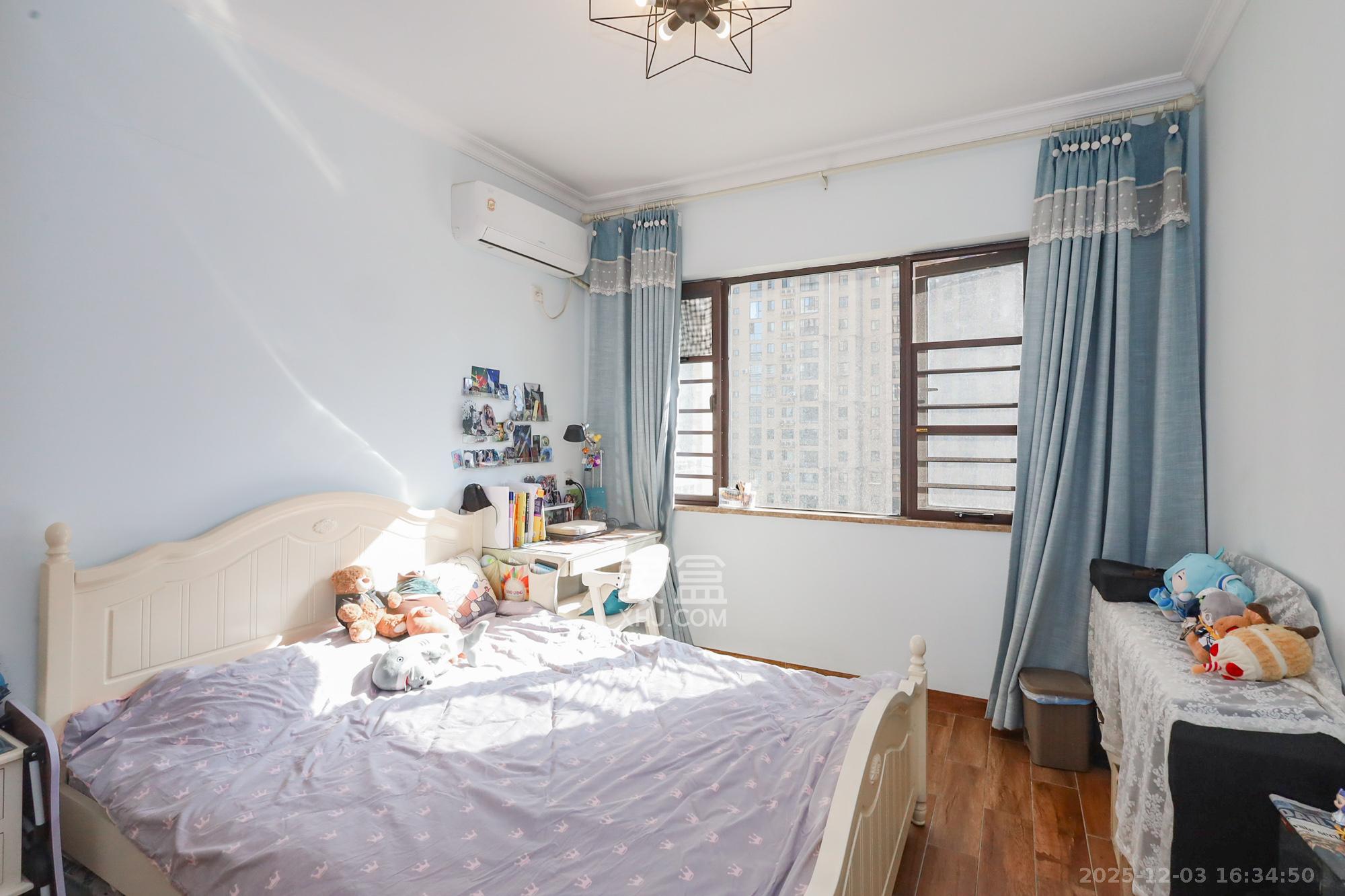 钰龙天下二期（钰龙佳园）  3室2厅2卫    228.0万卧室