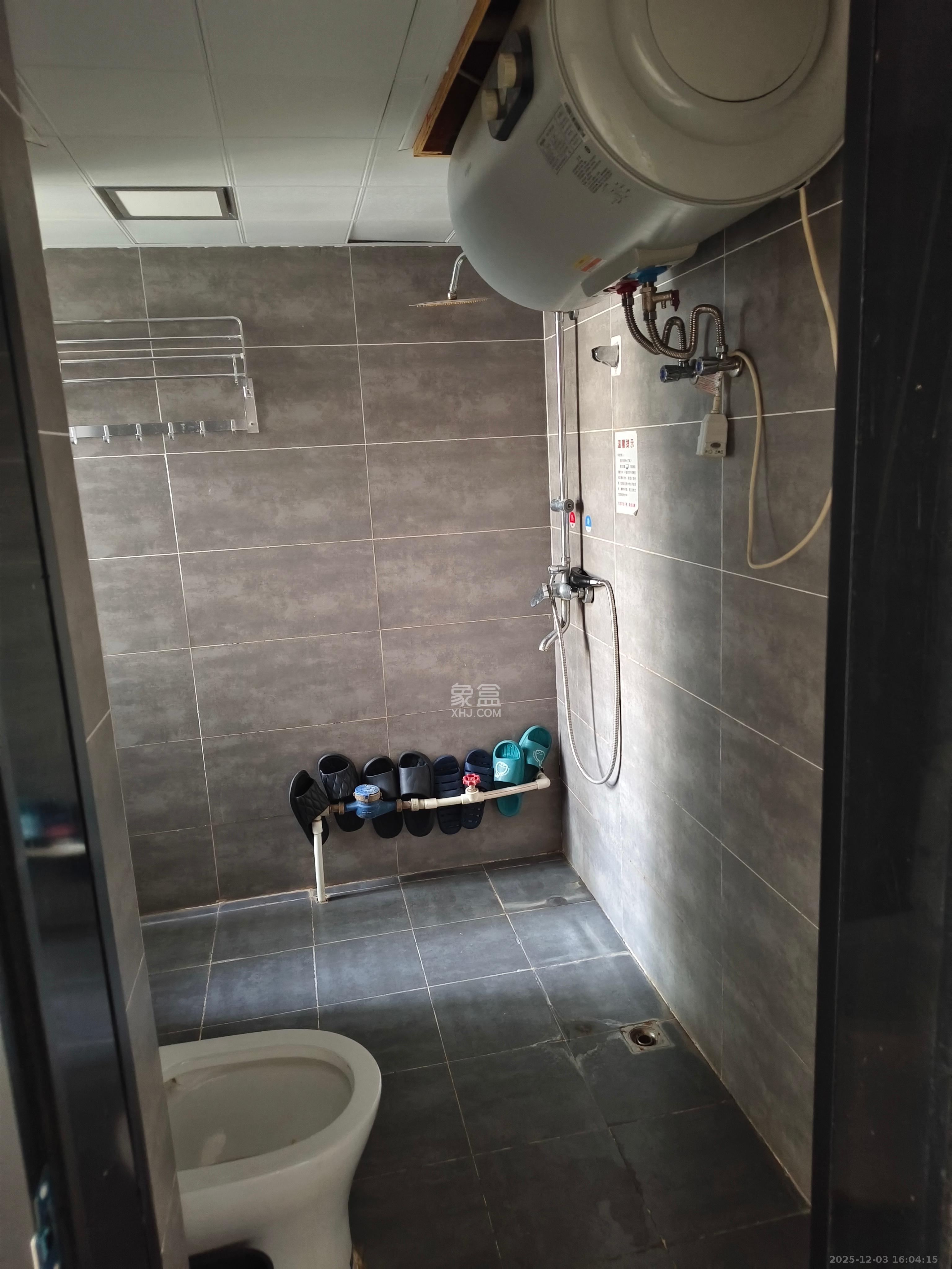 景江东方  1室1厅1卫    2000.0元/月