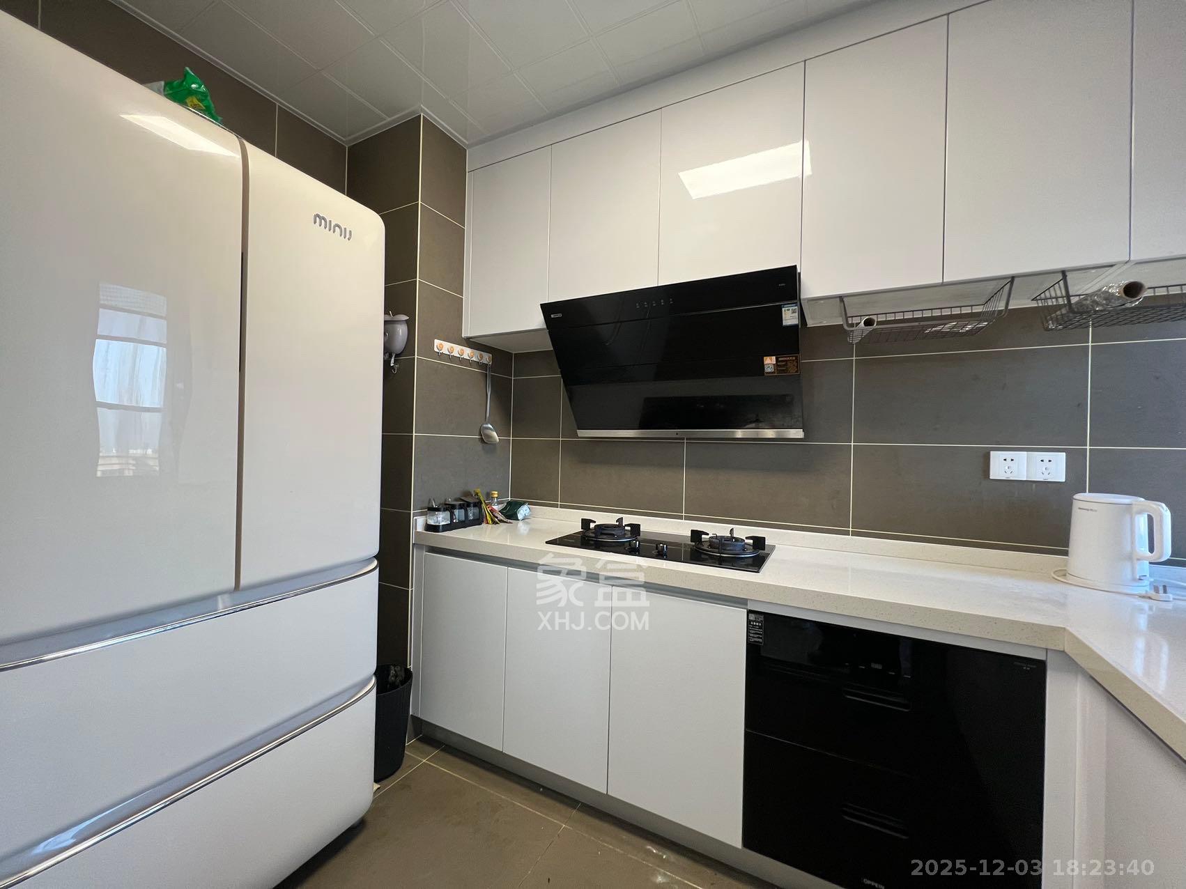 运达锦绣广场 3室2厅2卫 3500.0元/月 运达锦绣广场 3室2厅2卫 3500.0元/月室内图