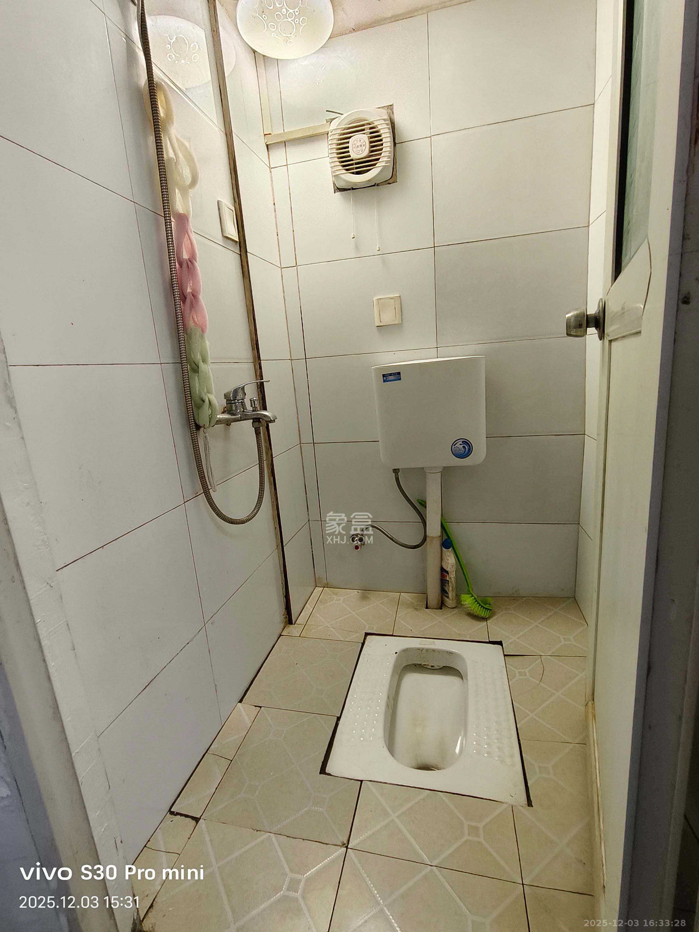 鄱阳小区  1室0厅0卫    800.0元/月室内图