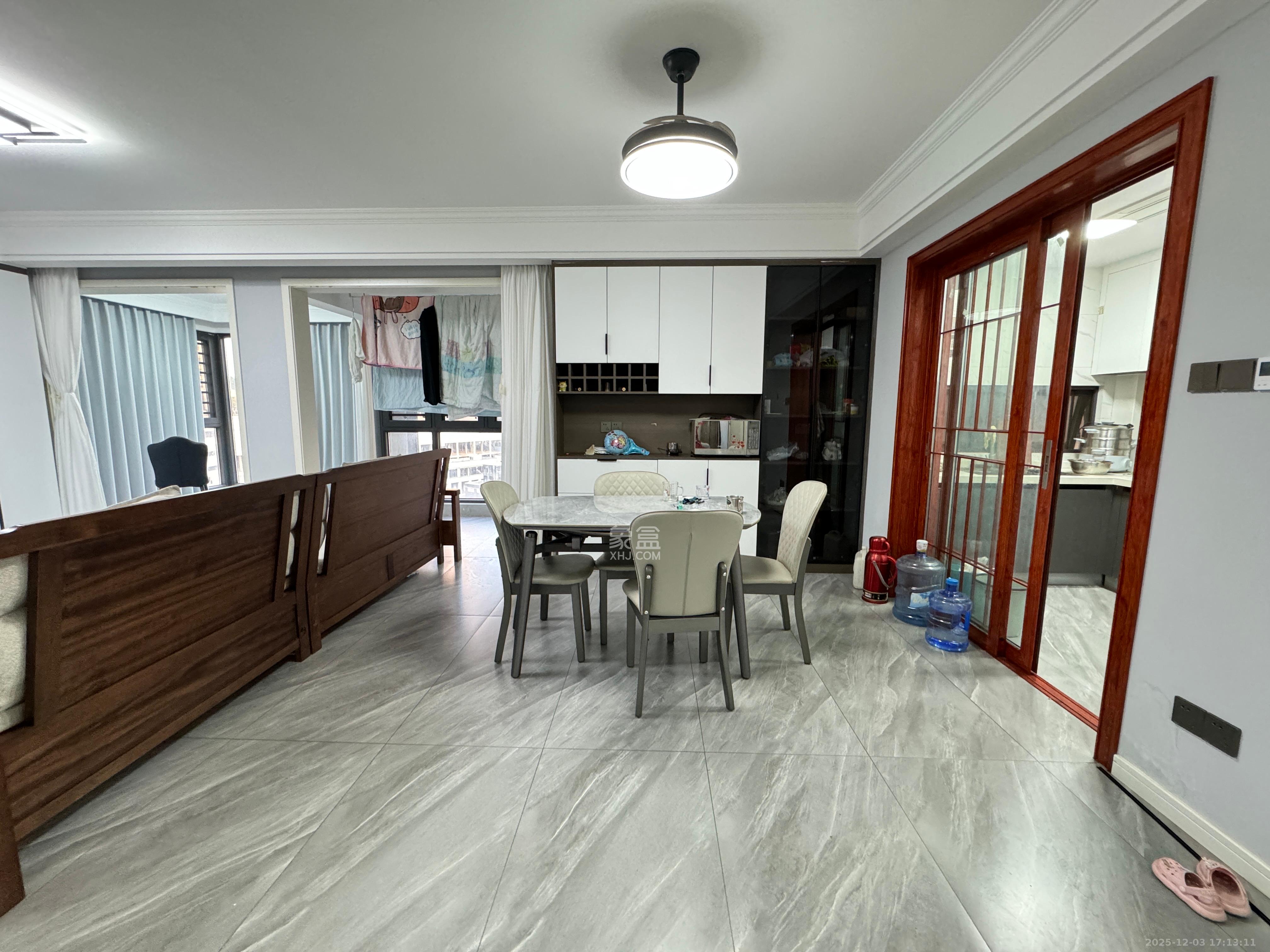 保利城（中航城国际社区、郡原美村）  4室2厅2卫    3200.0元/月室内图