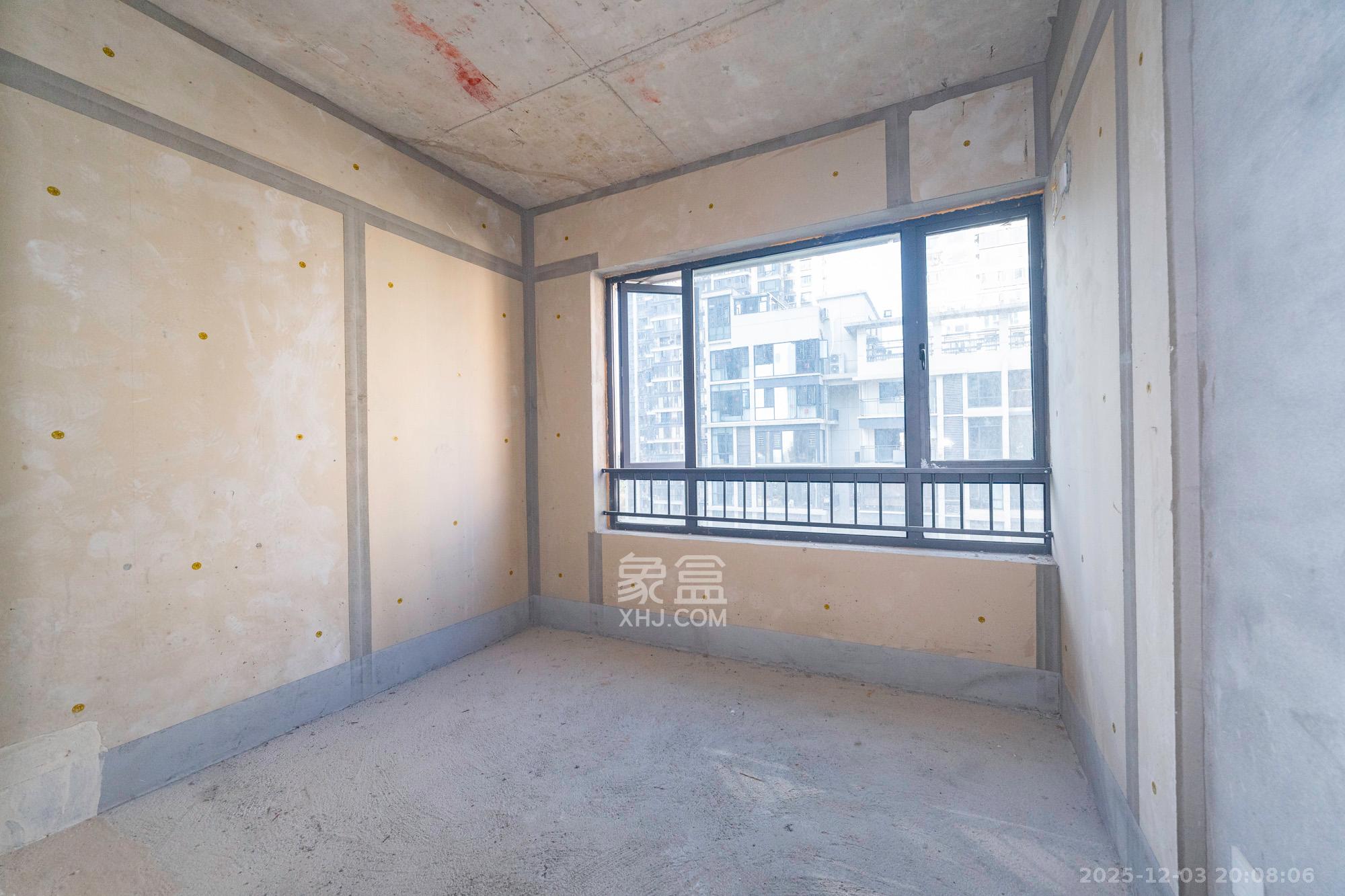 旭辉汇樾城 6室2厅3卫 135.0万 旭辉汇樾城 6室2厅3卫 135.0万卧室