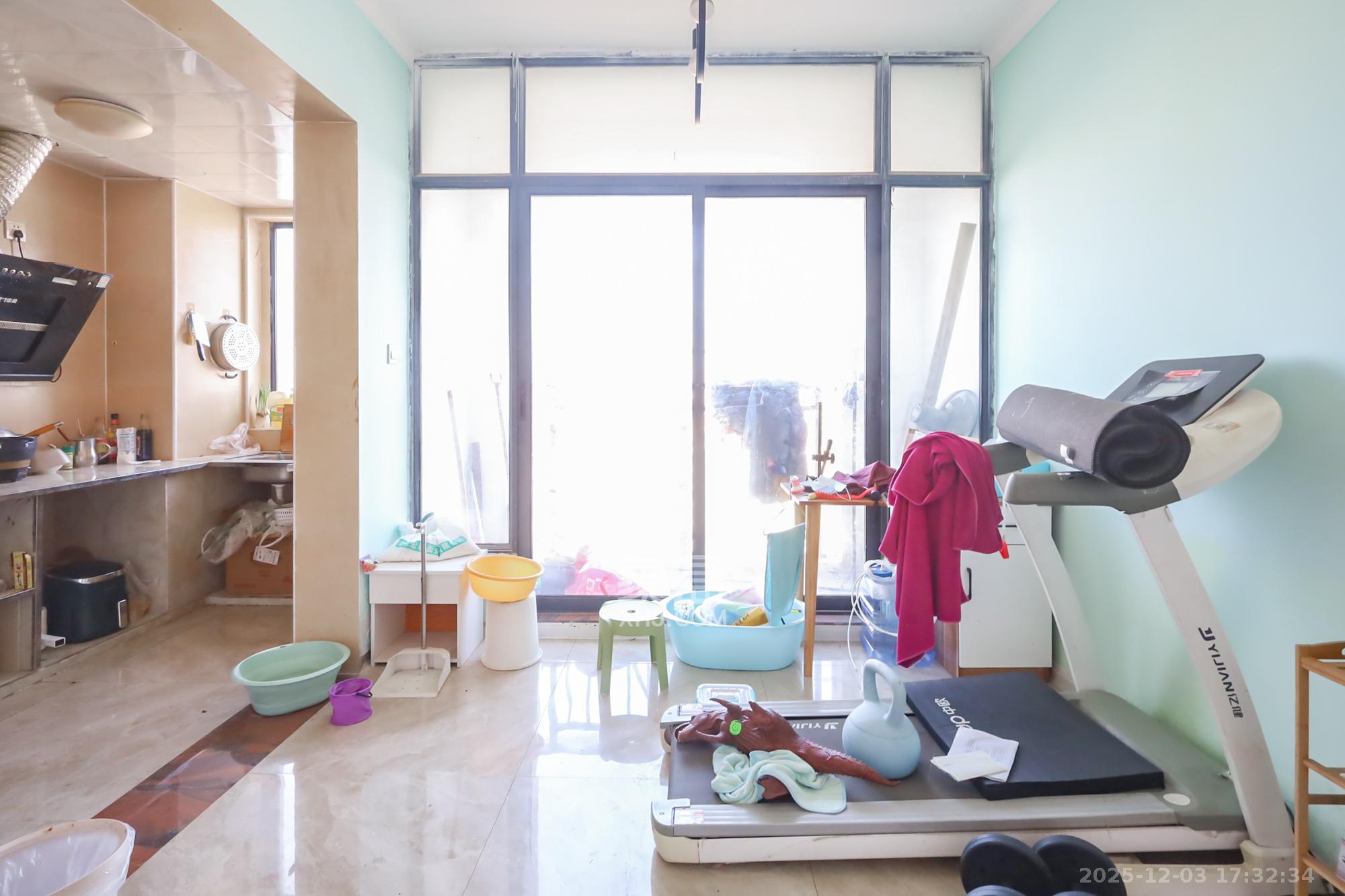 胜家雅苑  4室2厅2卫    165.0万