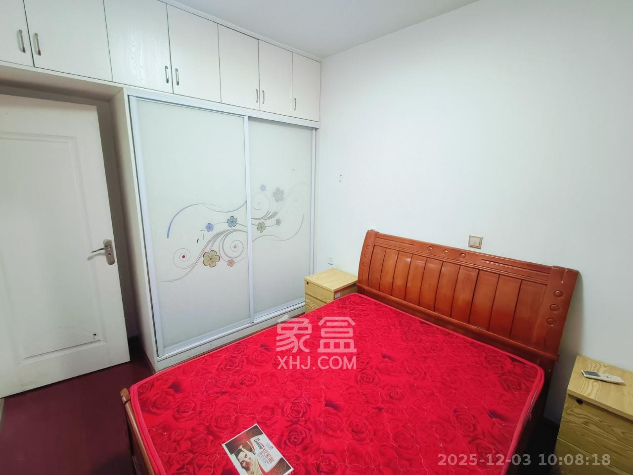 荣盛花语馨苑  2室1厅1卫    1900.0元/月室内图