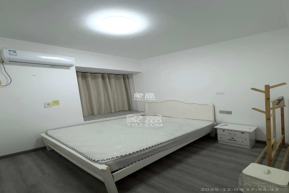 碧桂园公园壹号(凯怡茗苑) 3室2厅2卫 2000.0元/月 碧桂园公园壹号(凯怡茗苑) 3室2厅2卫 2000.0元/月室内图