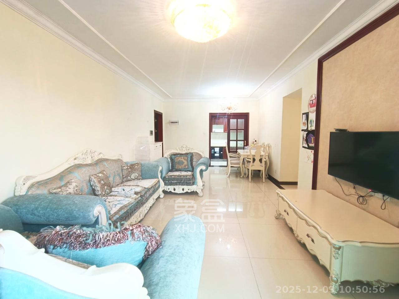 恒大城 3室2厅1卫 2400.0元/月 恒大城 3室2厅1卫 2400.0元/月室内图