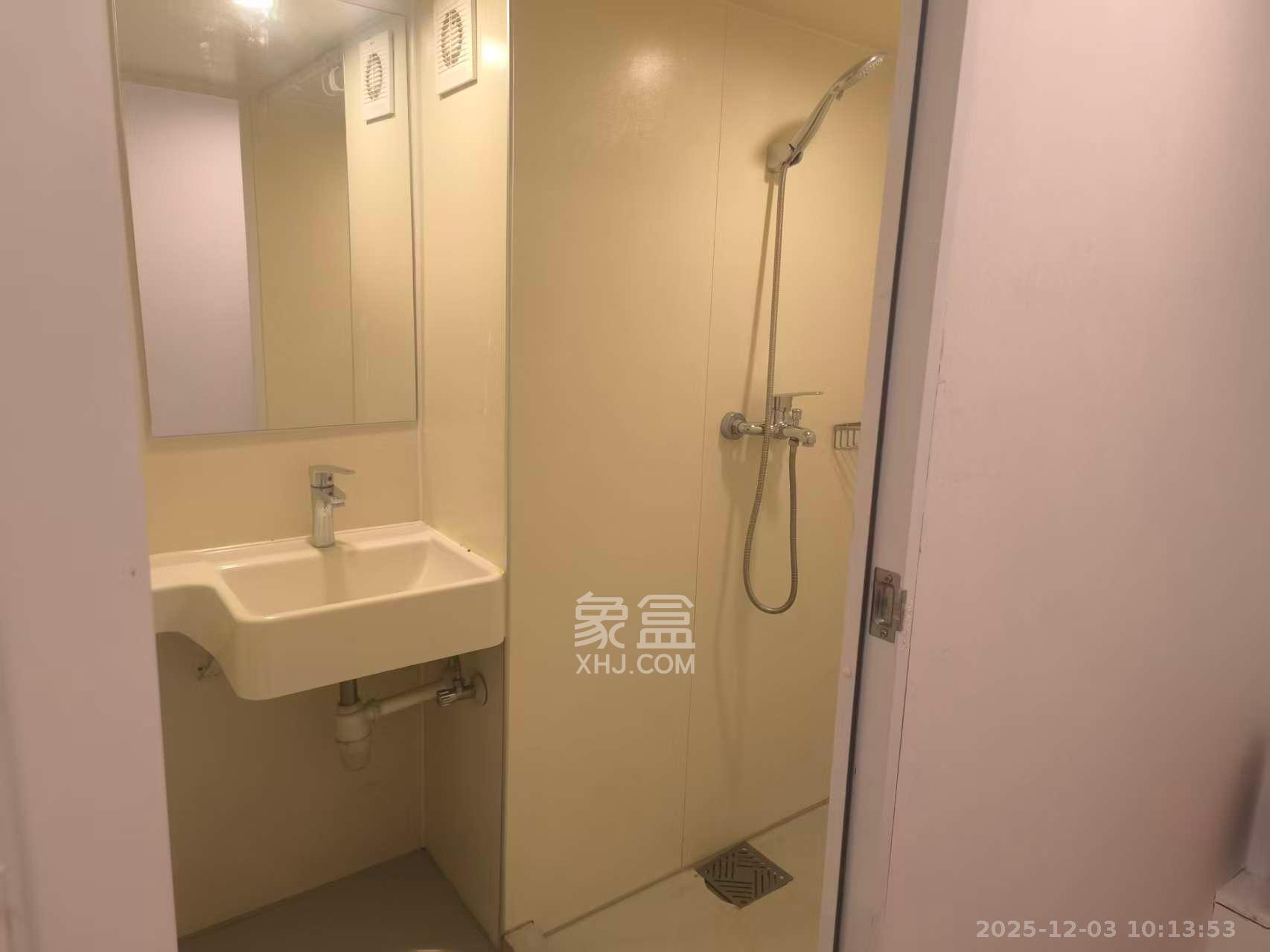 卓越江岸 2室2厅2卫 2400.0元/月 卓越江岸 2室2厅2卫 2400.0元/月室内图