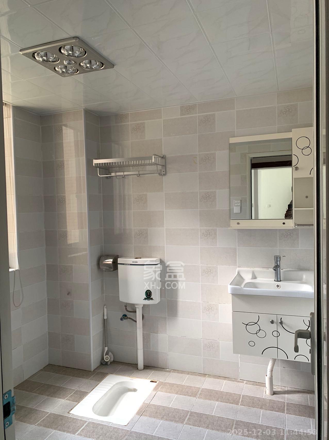 汇景豪庭  3室2厅2卫    3000.0元/月室内图