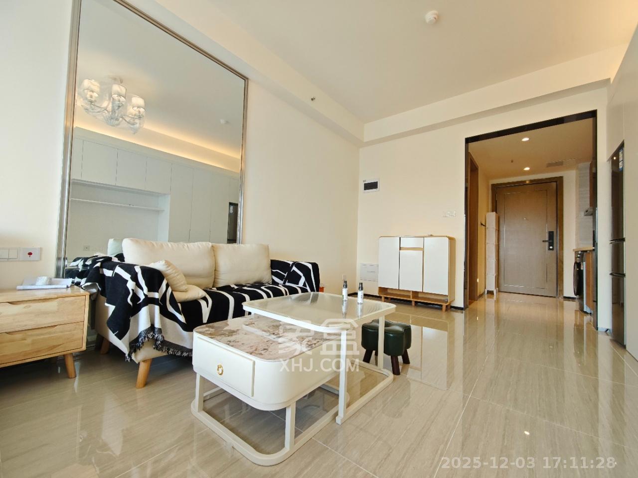 恒大国际广场  1室1厅1卫    1800.0元/月