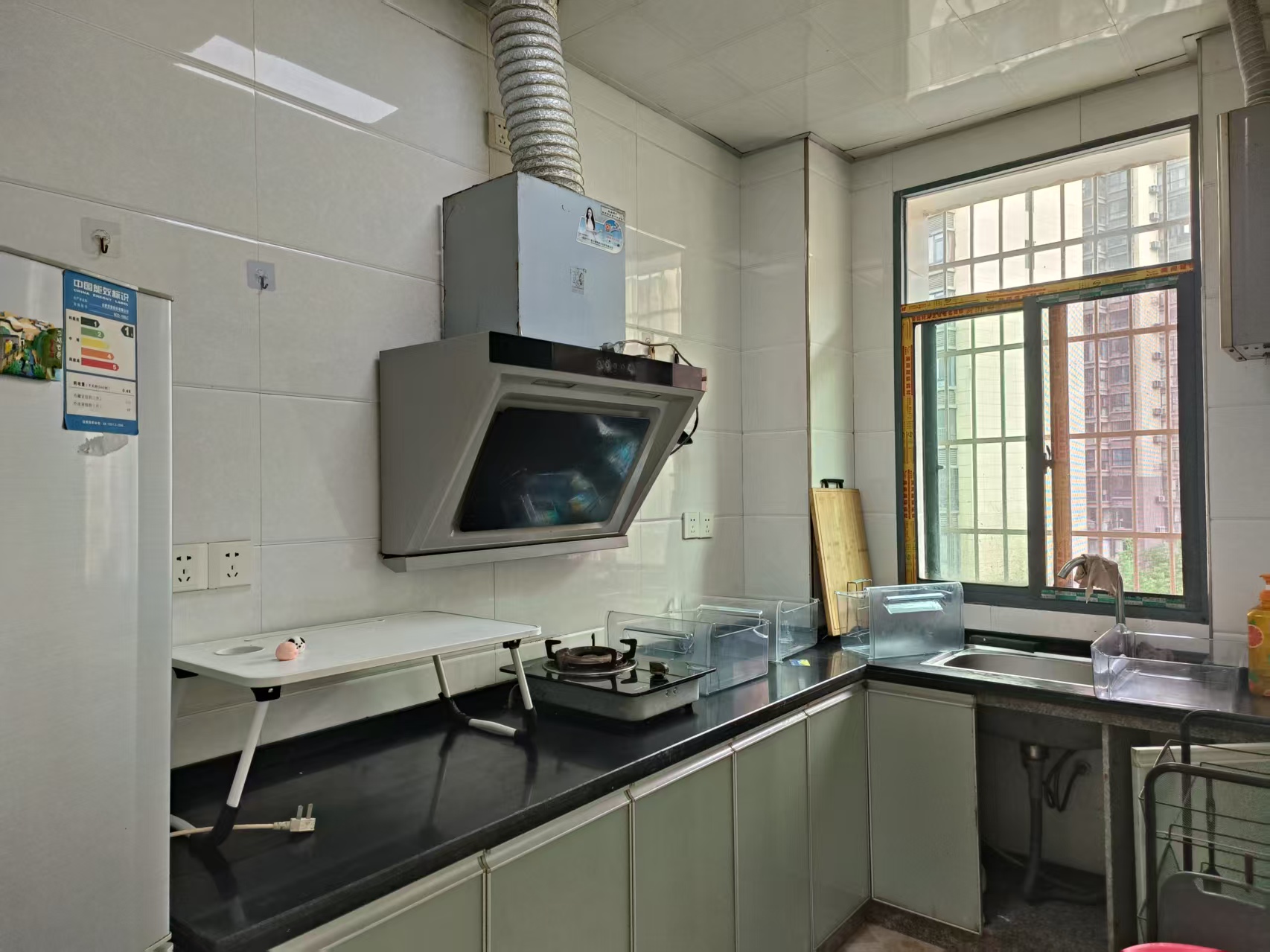 长湖小区 2室1厅1卫 1100.0元/月 长湖小区 2室1厅1卫 1100.0元/月室内图