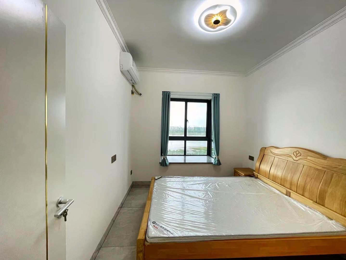 永昌雅居 1室0厅0卫 135.0万 永昌雅居 1室0厅0卫 135.0万客厅