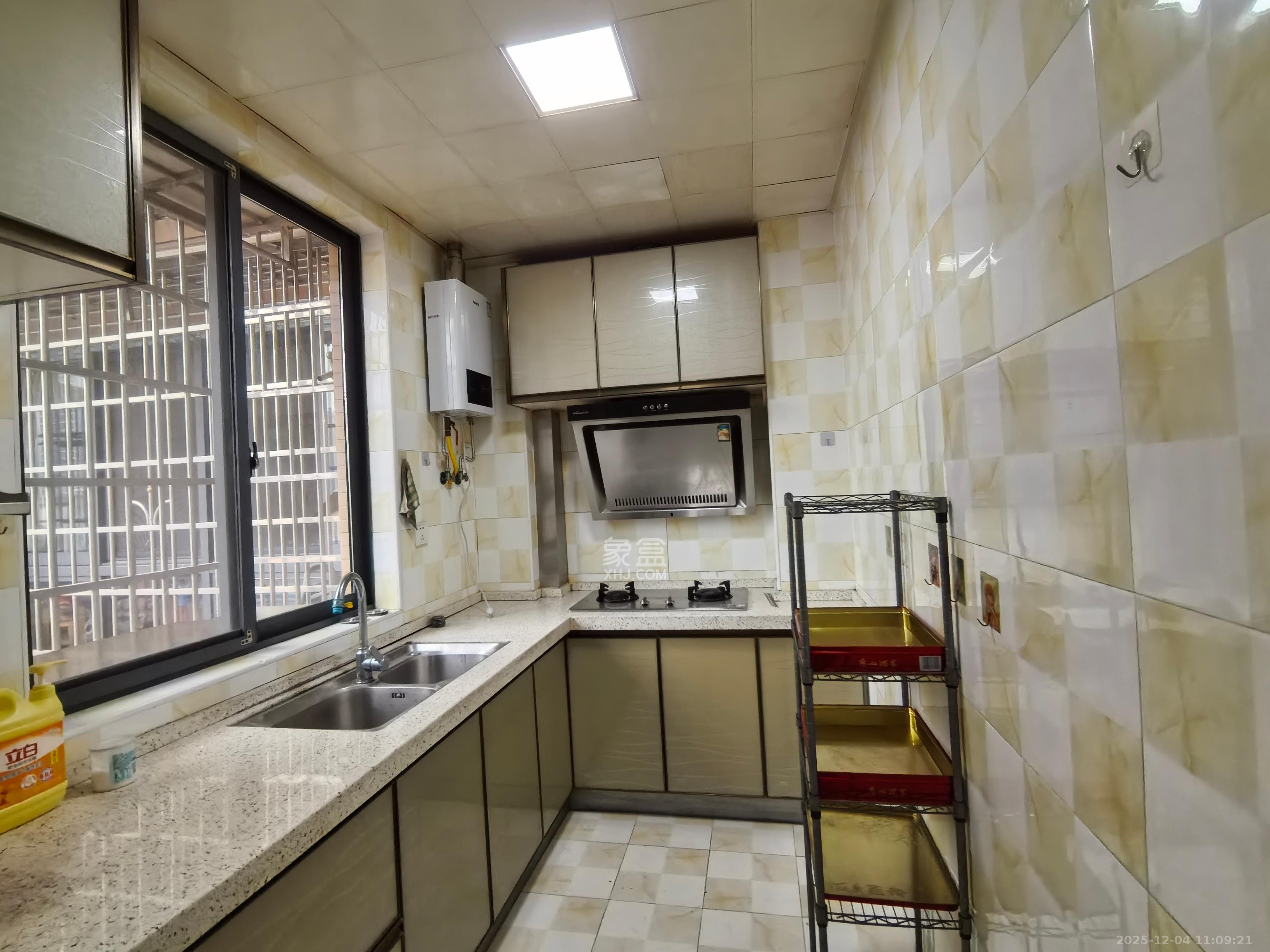 观沙嘉园  3室2厅1卫    2500.0元/月室内图