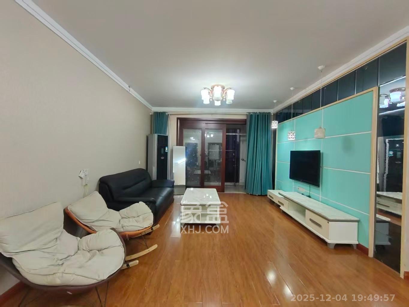 保利麓谷林语A区  4室2厅2卫    2800.0元/月