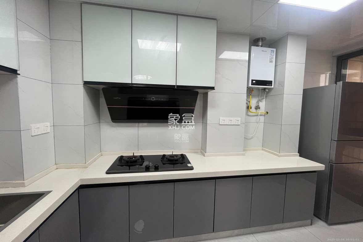 学士翰林苑 2室2厅1卫 1700.0元/月 学士翰林苑 2室2厅1卫 1700.0元/月室内图