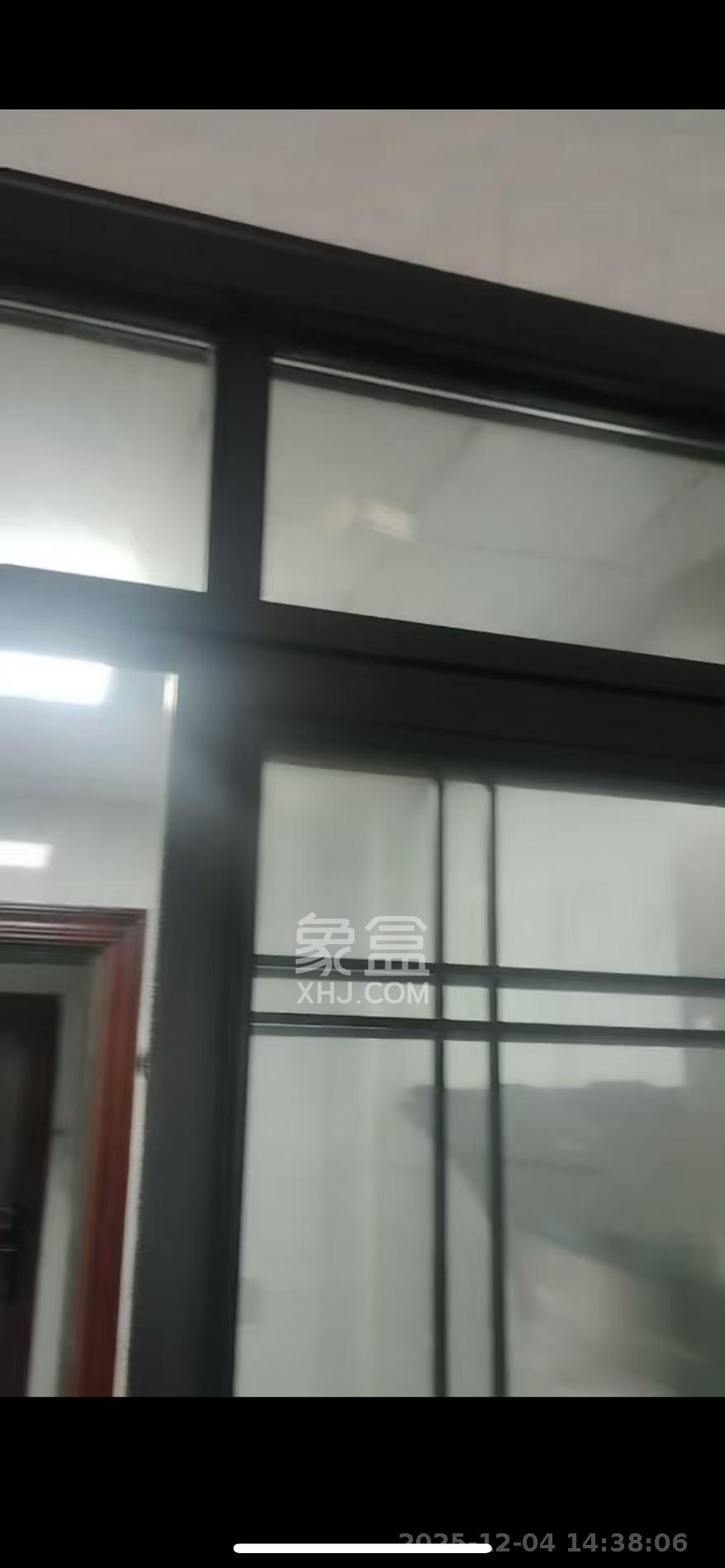 中南国际眼镜城（中伟商业中心）  1室0厅0卫    1200.0元/月