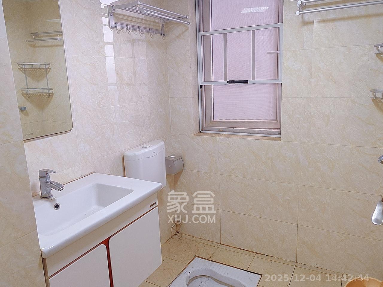 哈佛小镇(五矿哈佛小镇) 3室2厅1卫 1800.0元/月 哈佛小镇(五矿哈佛小镇) 3室2厅1卫 1800.0元/月室内图