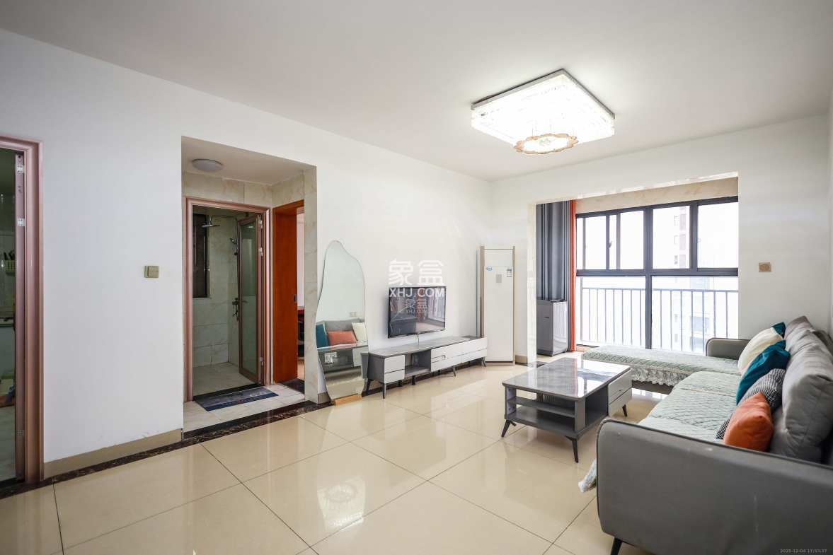 广泰锦苑 3室2厅1卫 88.0万 广泰锦苑 3室2厅1卫 88.0万客厅