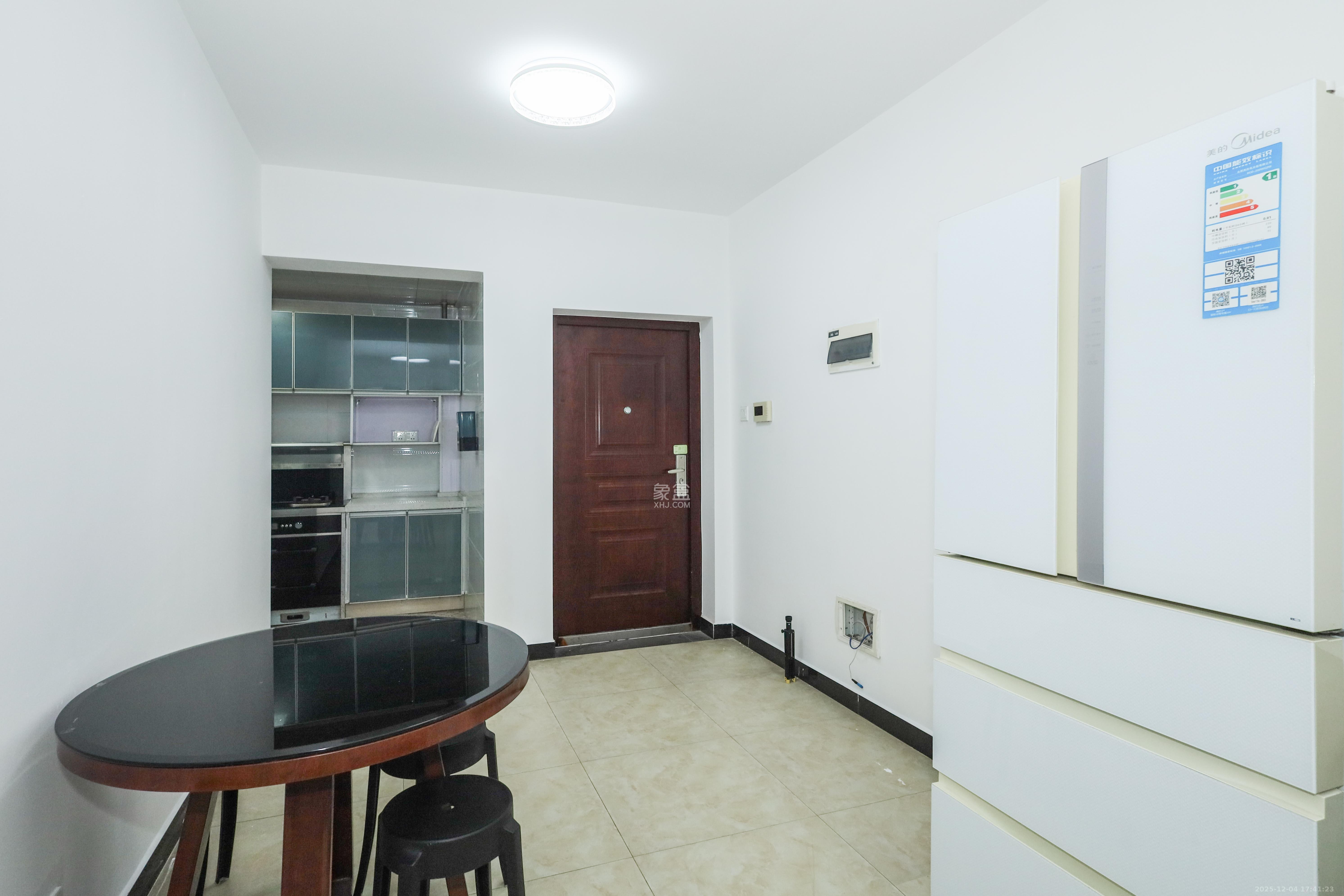 梅溪湖合能璞丽  1室2厅1卫    95.0万客厅