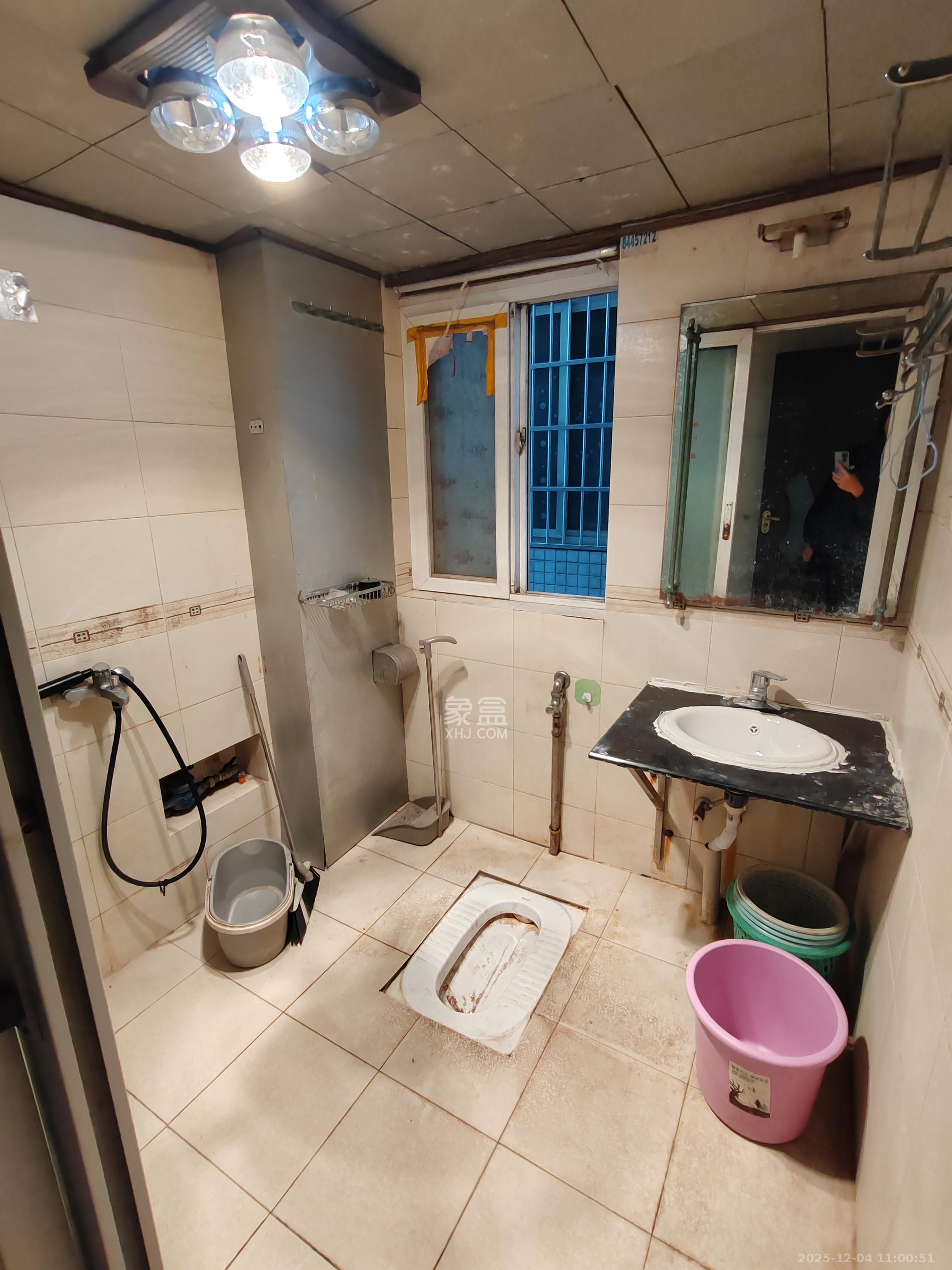 五一华府  3室1厅2卫    4000.0元/月室内图