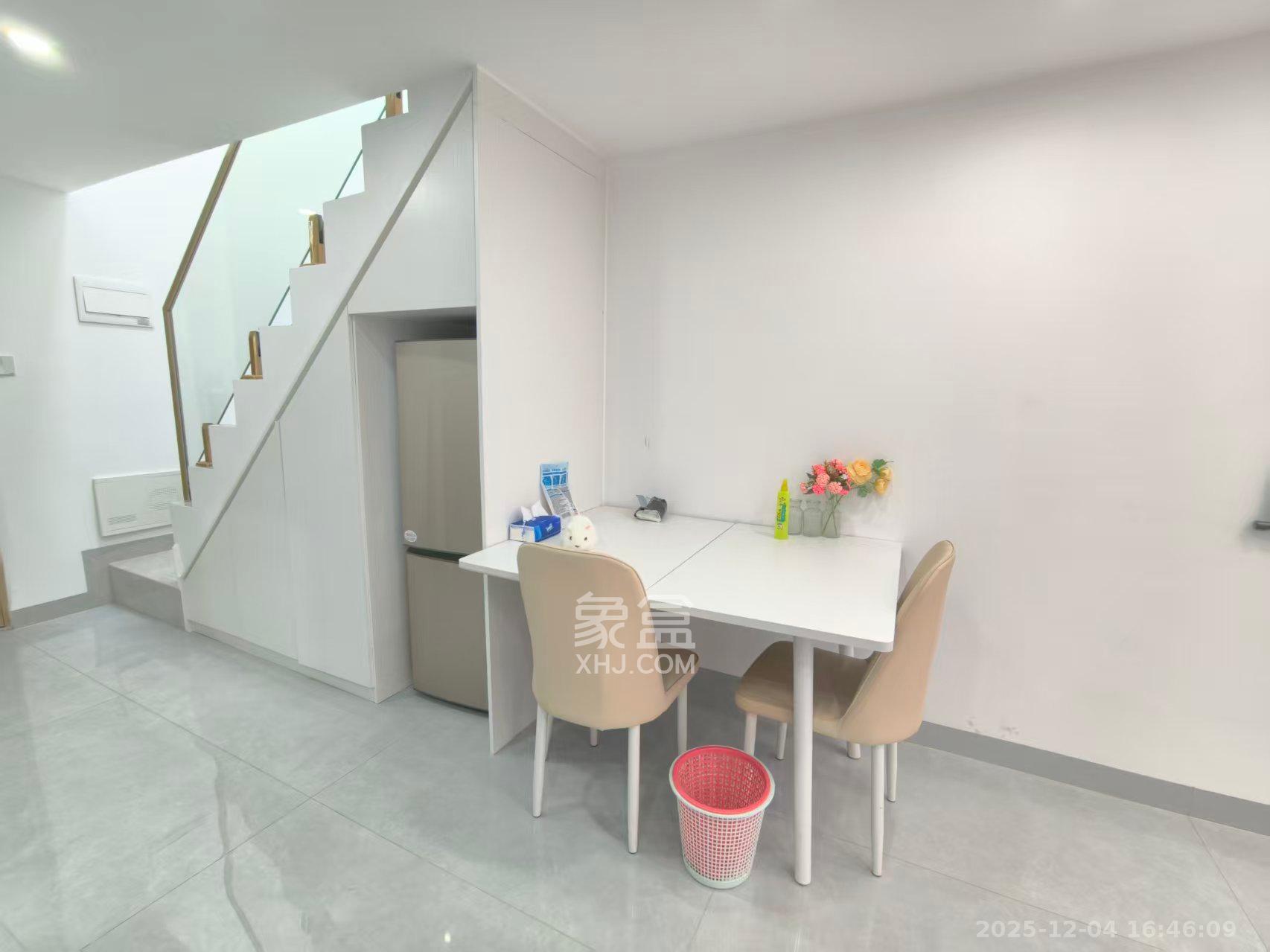 珠江花城好世界  1室1厅1卫    2200.0元/月室内图