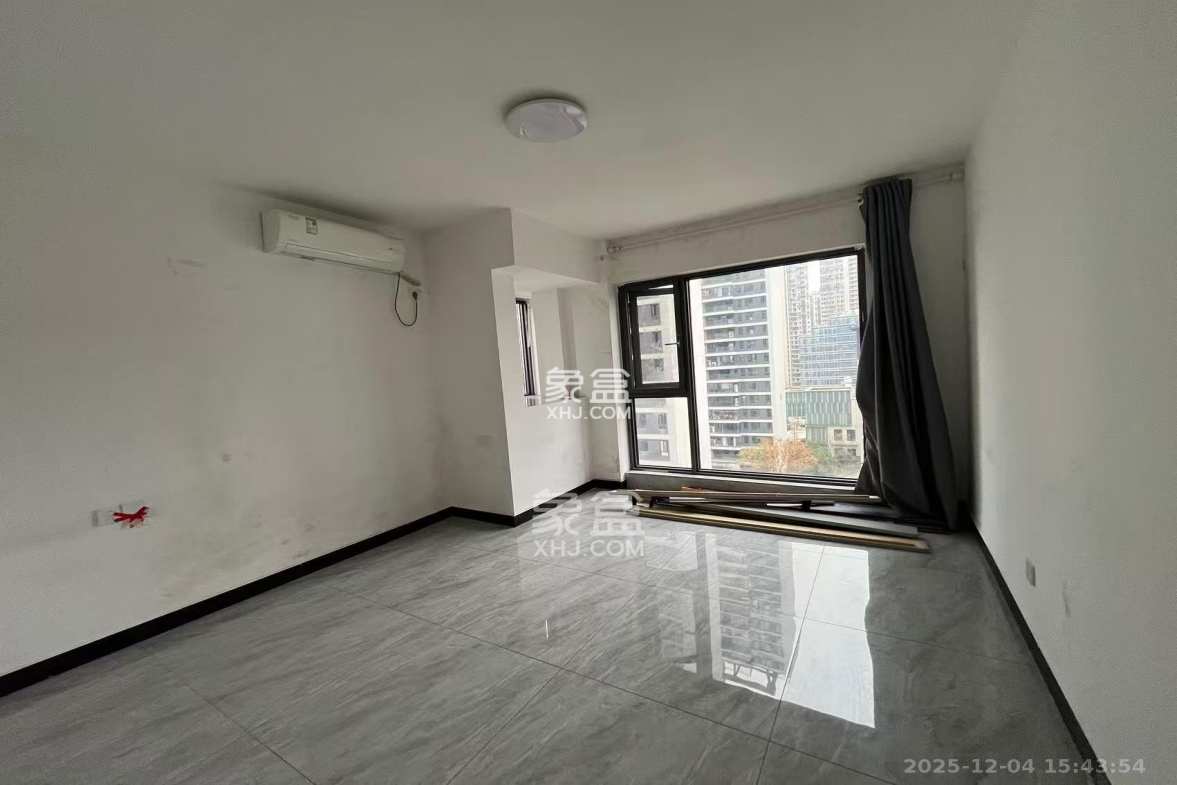 越秀湘江星汇城一期 4室2厅2卫 4000.0元/月 越秀湘江星汇城一期 4室2厅2卫 4000.0元/月室内图