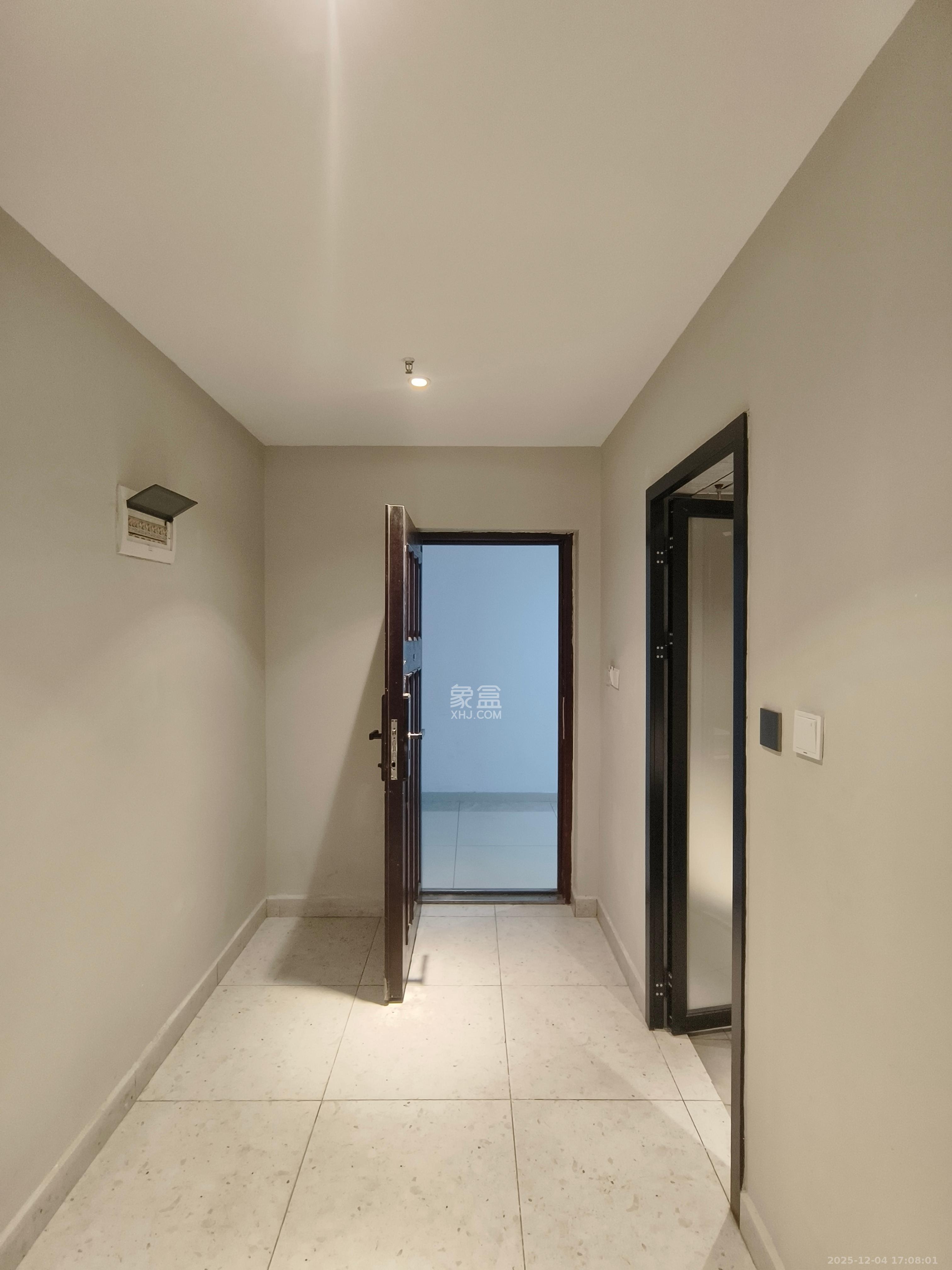 明发国际城 1室1厅1卫 1200.0元/月 明发国际城 1室1厅1卫 1200.0元/月室内图