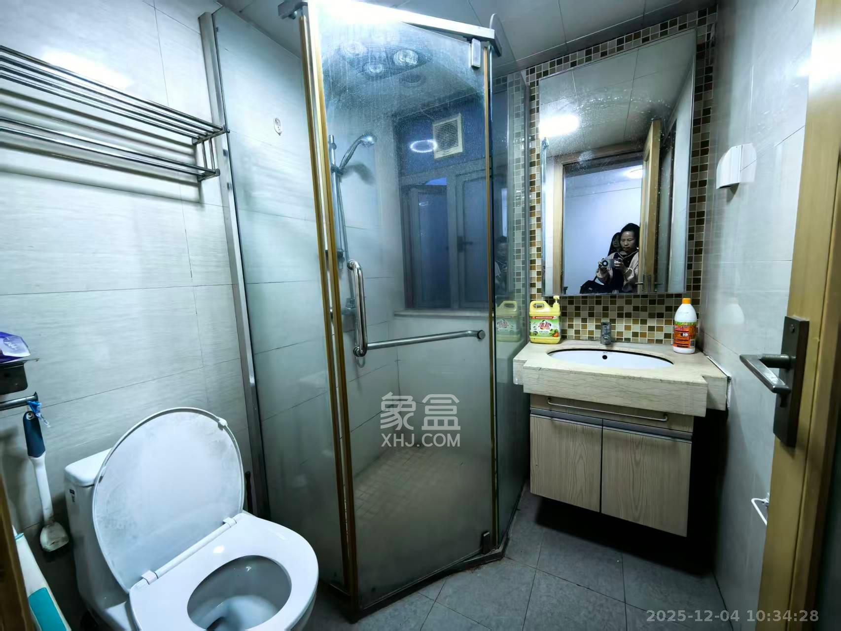 珠江花城三期锦鲤 2室2厅1卫 2000.0元/月 珠江花城三期锦鲤 2室2厅1卫 2000.0元/月室内图