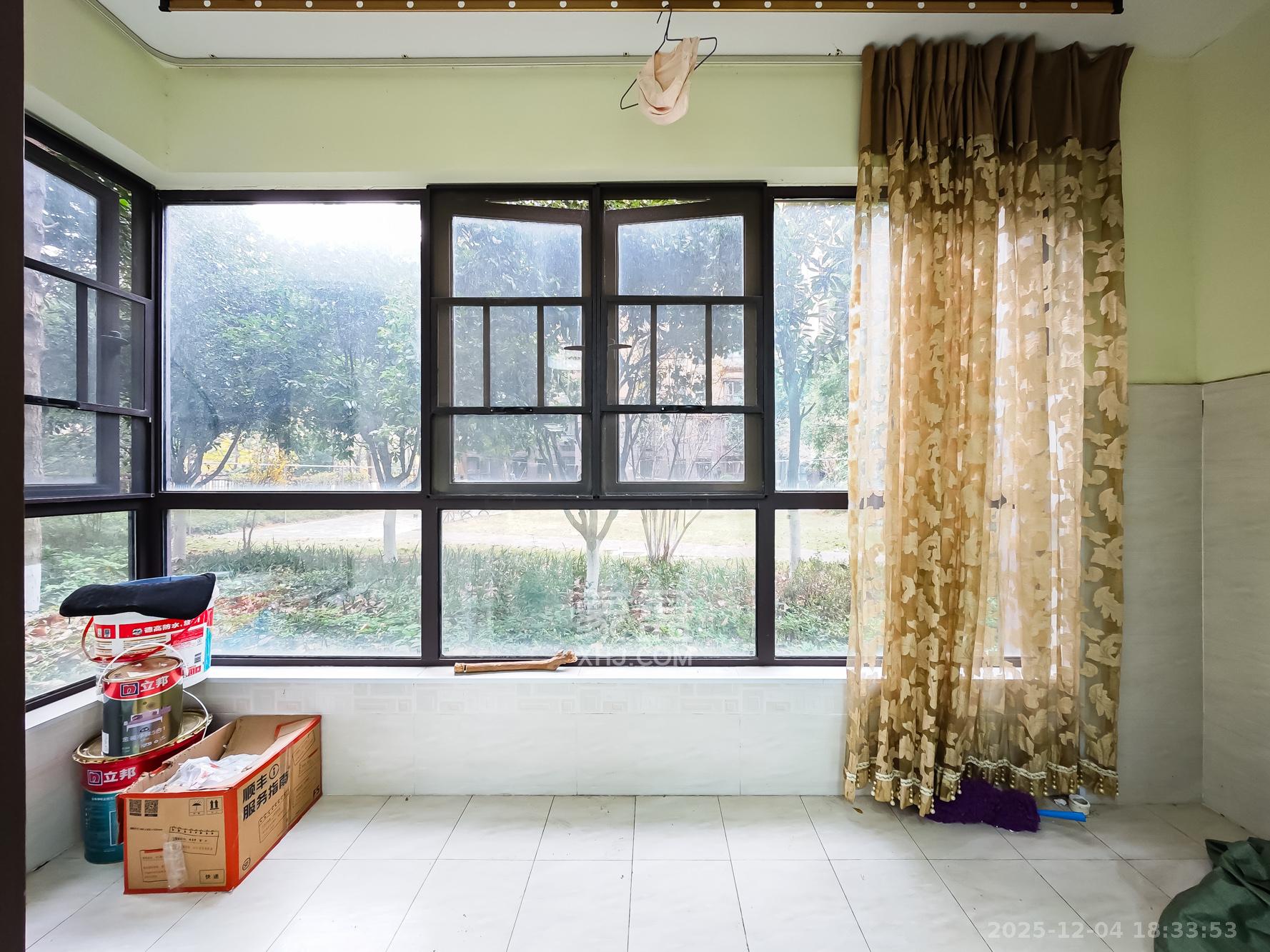 山语城二期 1室2厅2卫 82.8万 山语城二期 1室2厅2卫 82.8万阳台