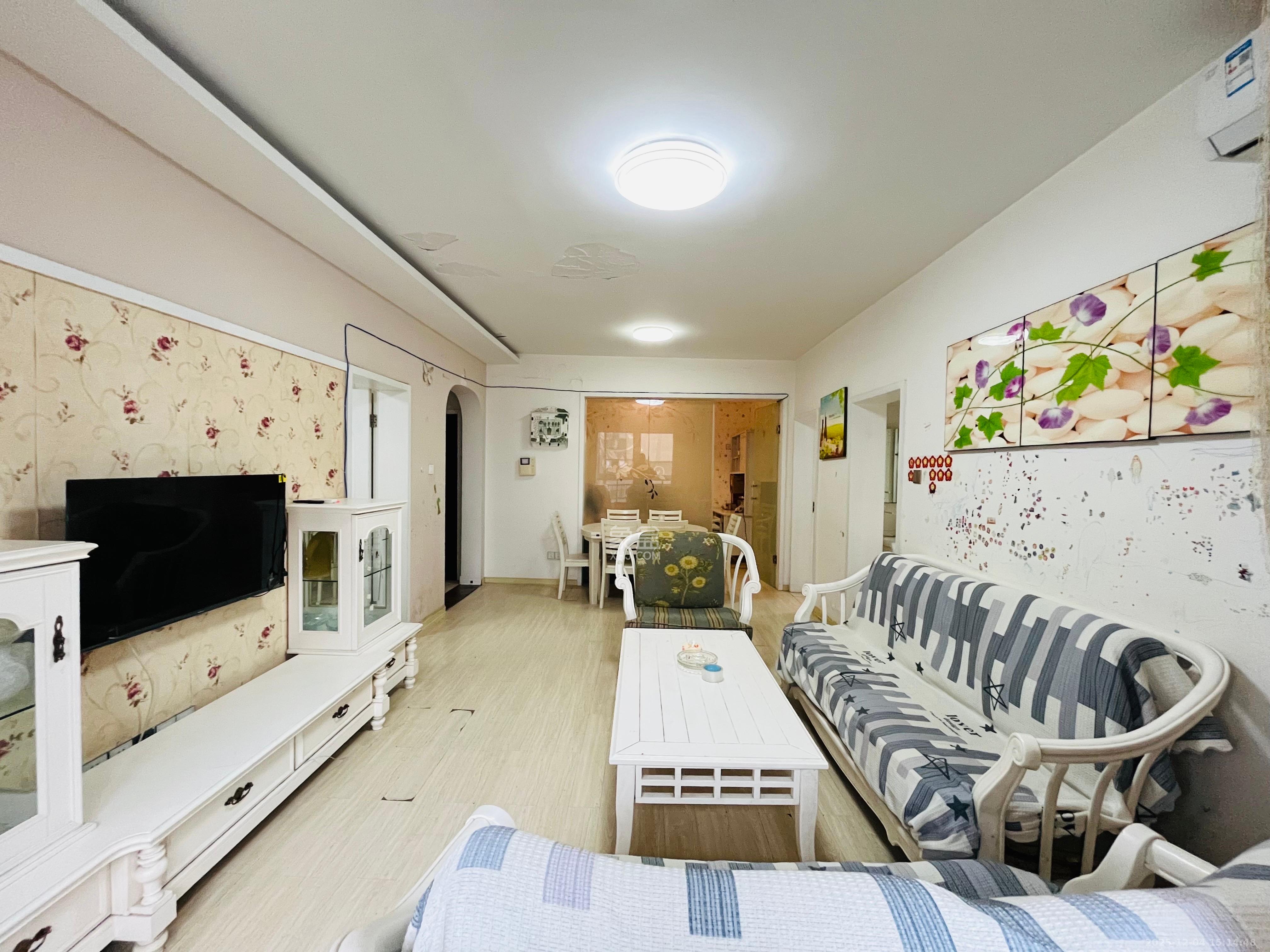 汇都公寓 3室2厅1卫 2000.0元/月 汇都公寓 3室2厅1卫 2000.0元/月室内图