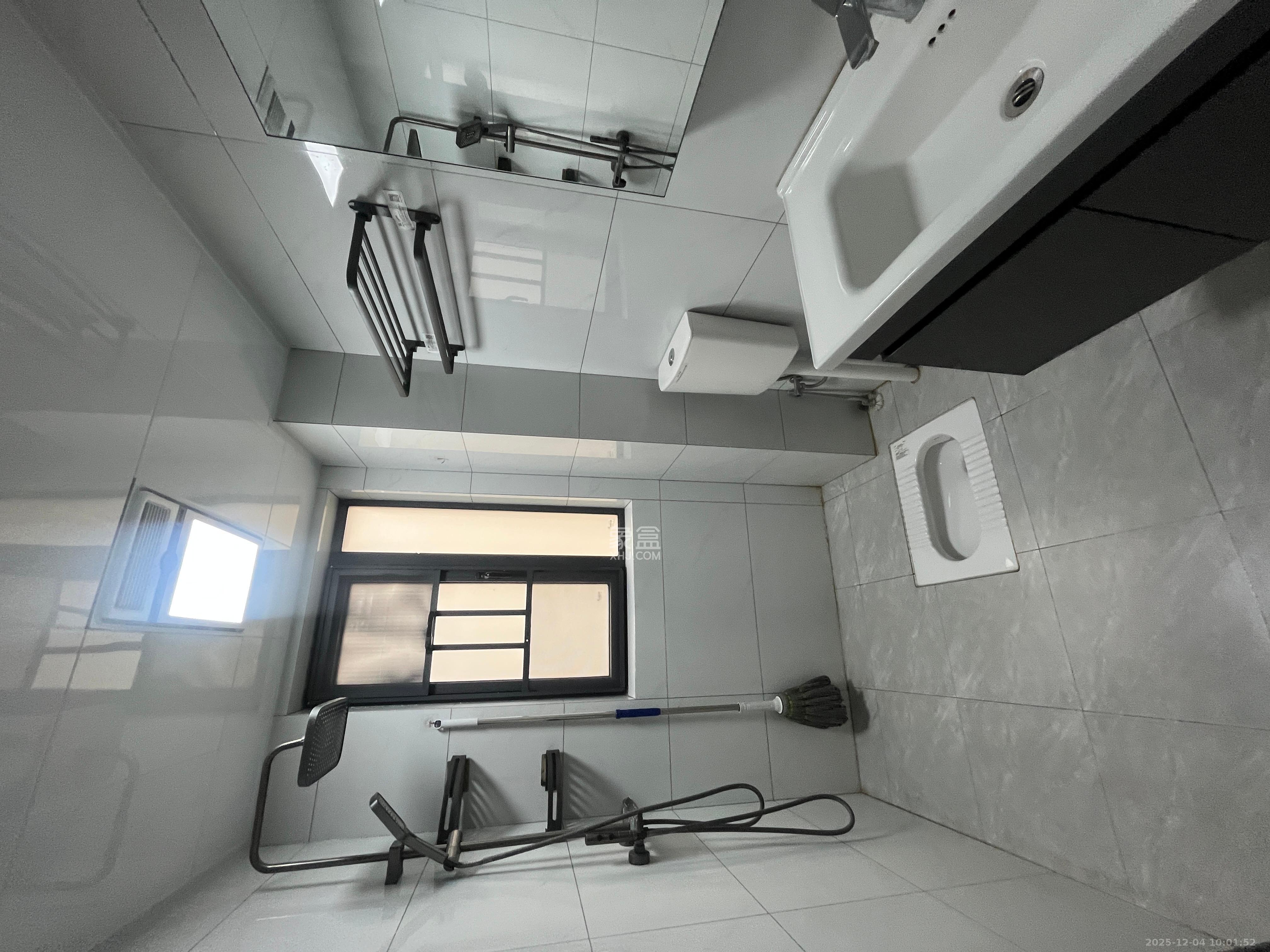 学士翰林苑 2室2厅1卫 1700.0元/月 学士翰林苑 2室2厅1卫 1700.0元/月室内图