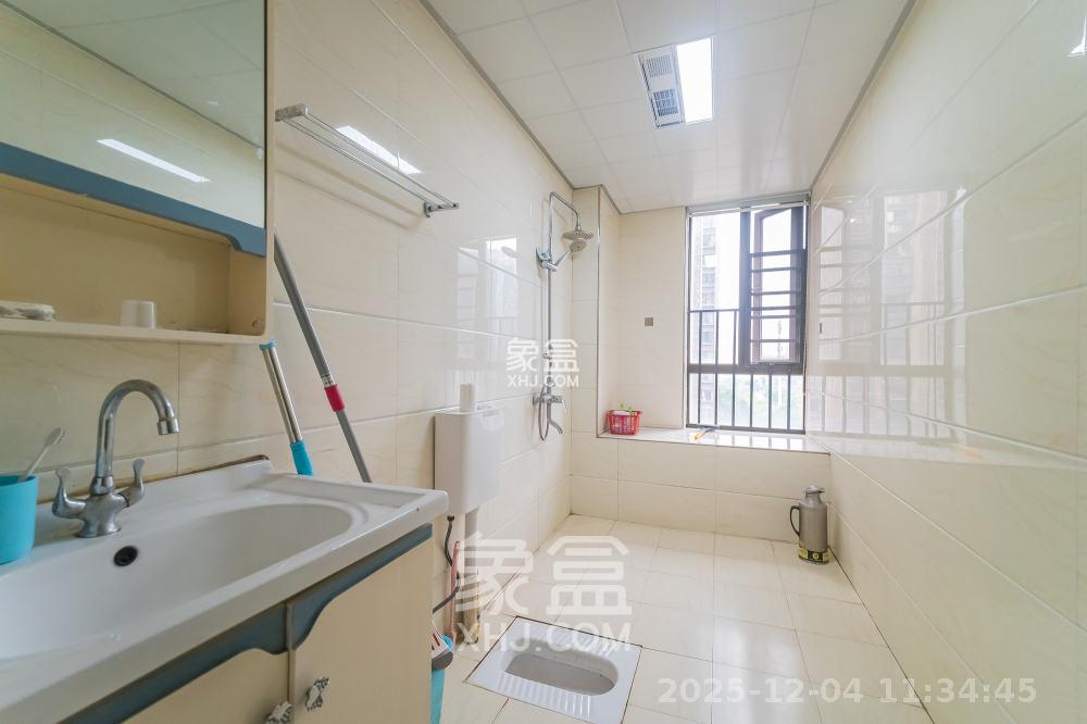 华润凤凰城三期 3室2厅2卫 1900.0元/月 华润凤凰城三期 3室2厅2卫 1900.0元/月室内图