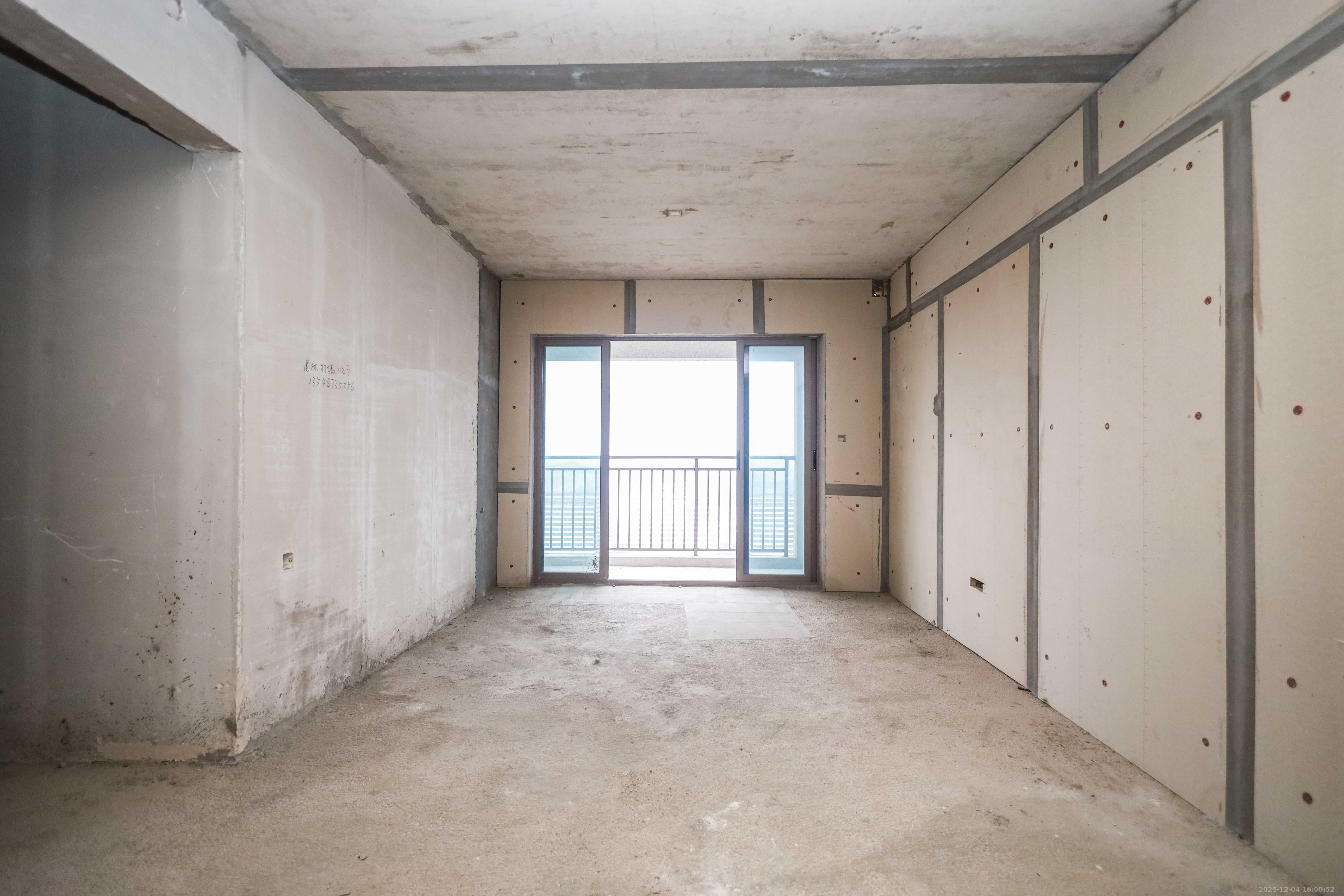 阳光城翡丽云邸  3室2厅2卫    60.0万