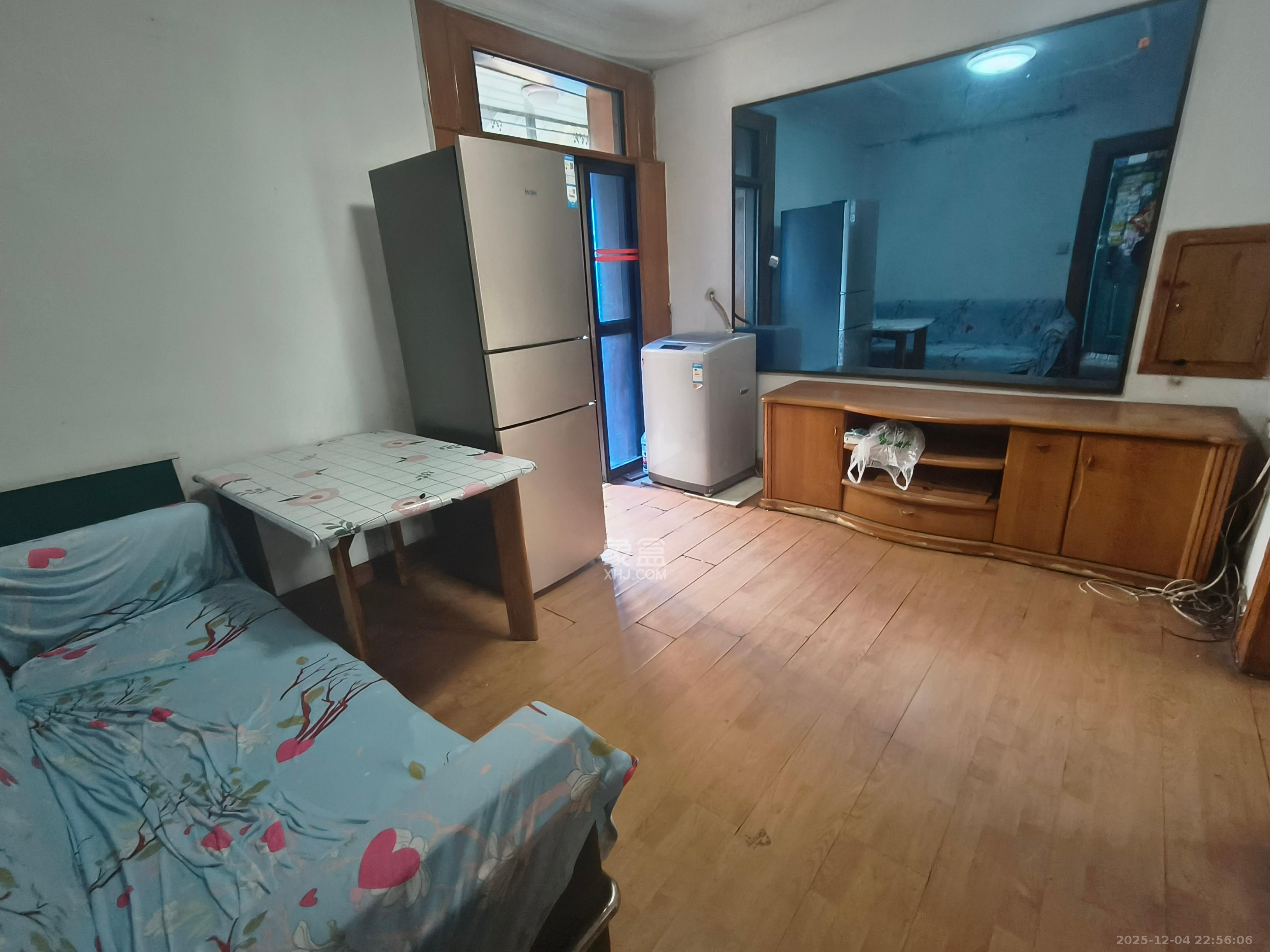 三印宿舍  3室2厅1卫    1500.0元/月室内图