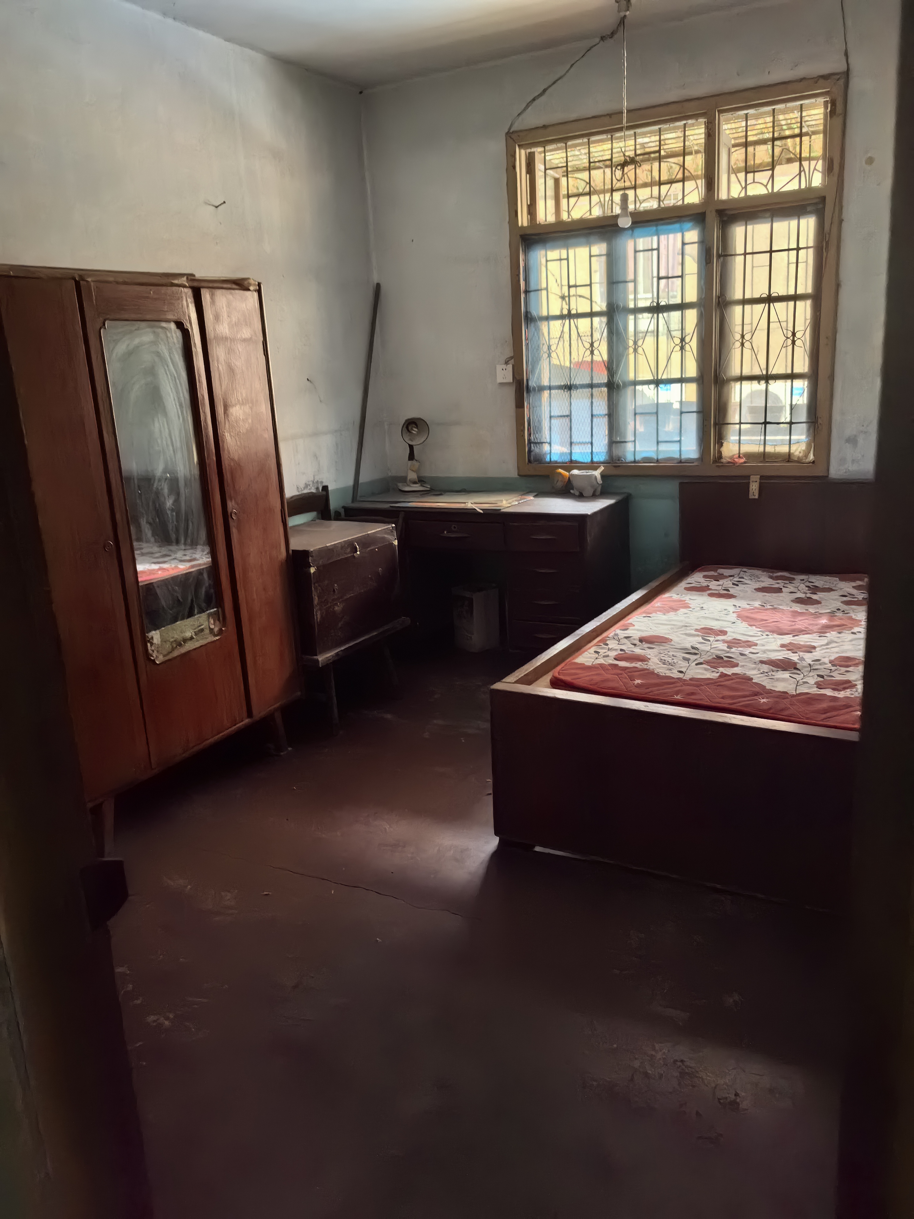 市煤炭局家属楼  2室1厅1卫    32.0万客厅